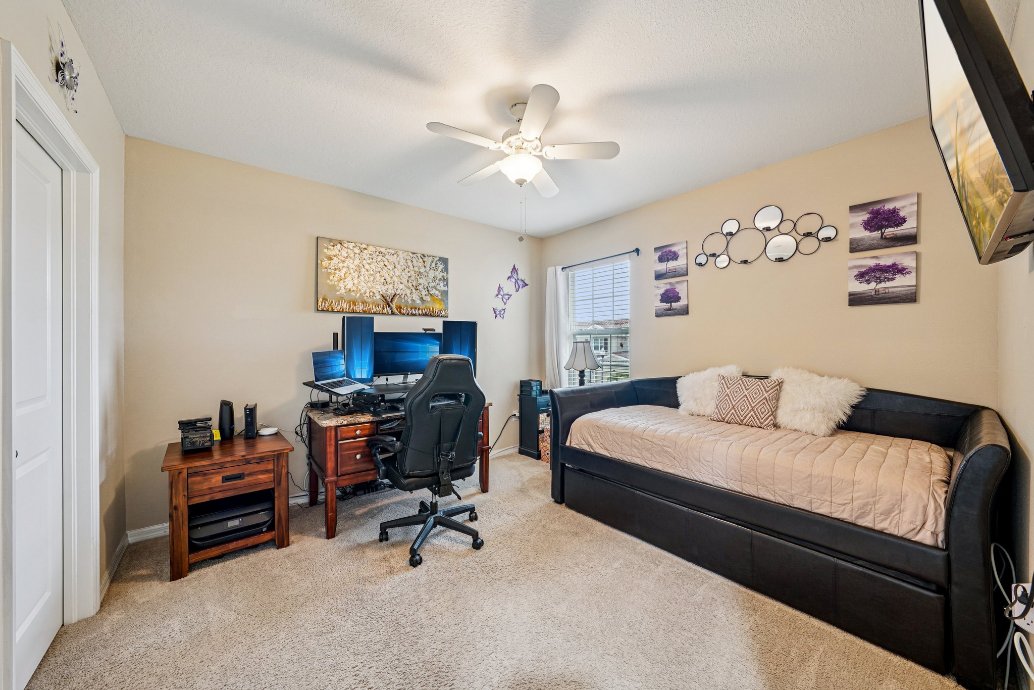 St. Petersburg, Florida, 33703, United States, 3 Bedrooms Bedrooms, ,3 BathroomsBathrooms,Residential,For Sale,1881244