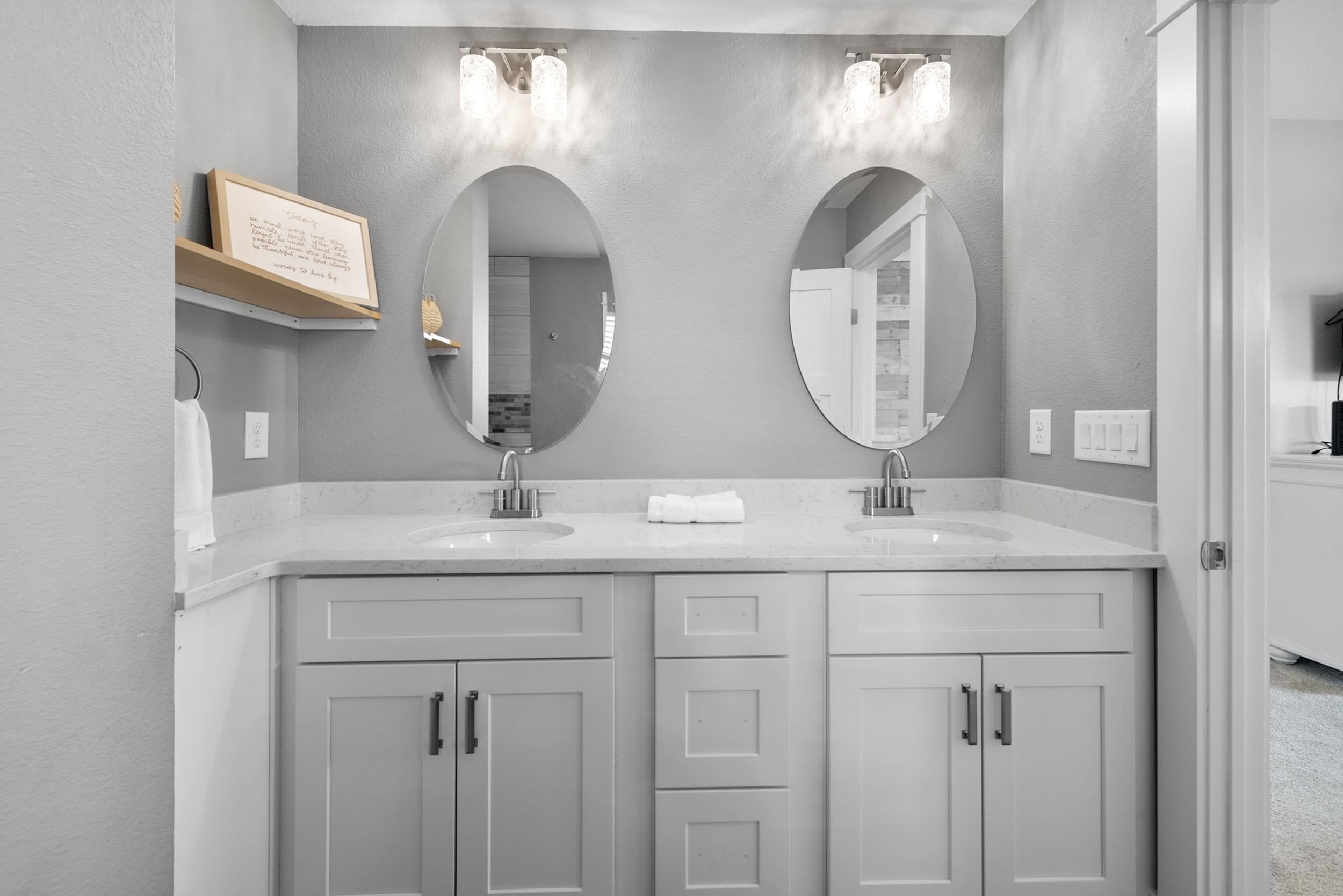 Corolla, North Carolina, 27927, United States, 12 Bedrooms Bedrooms, ,12 BathroomsBathrooms,Residential,For Sale,1980657