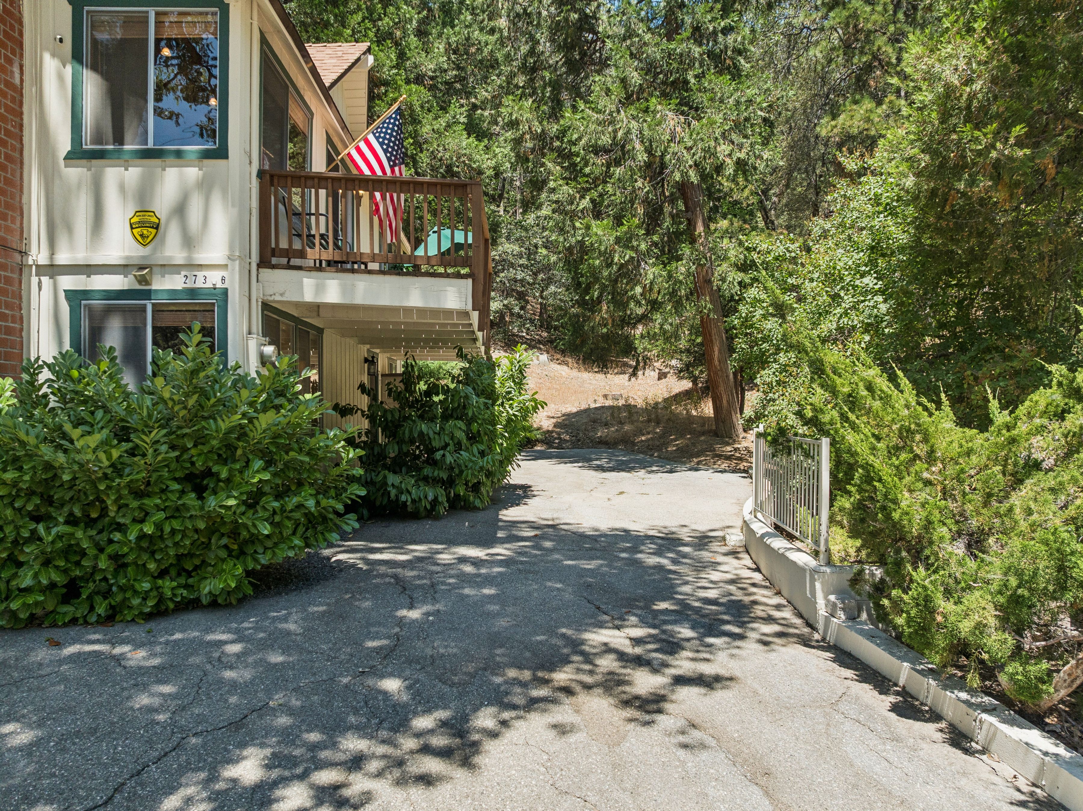  27376 Alpen Drive, Lake Arrowhead, CA 92352 - 物件實景