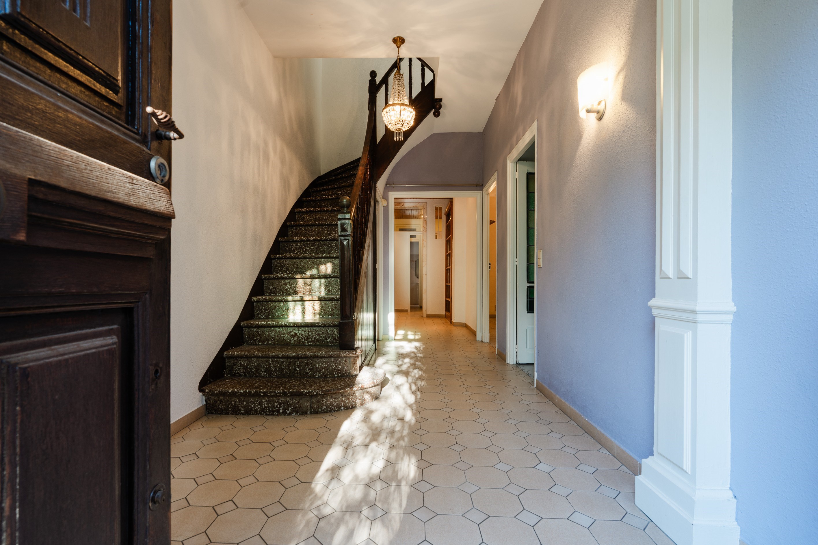  Character Townhouse with Parquet Floors, Terrace and Parking – Central Perpignan - 物件實景