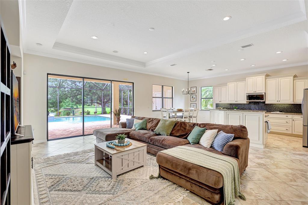 Lakewood Ranch, Florida, 34202, United States, 4 Bedrooms Bedrooms, ,4 BathroomsBathrooms,Residential,For Sale,1849002