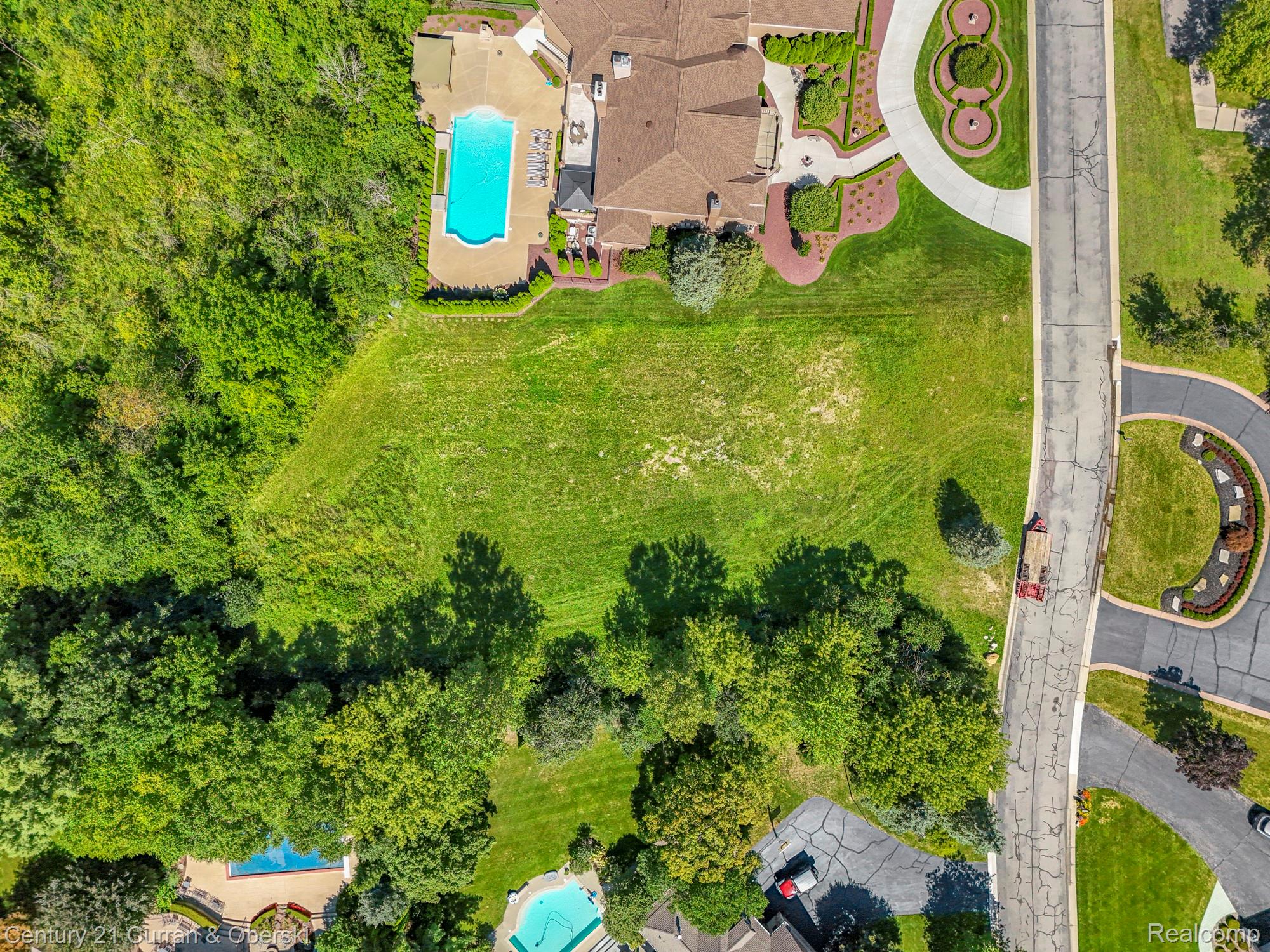 Northville, Michigan, 48168, United States, ,Residential,For Sale,1945018