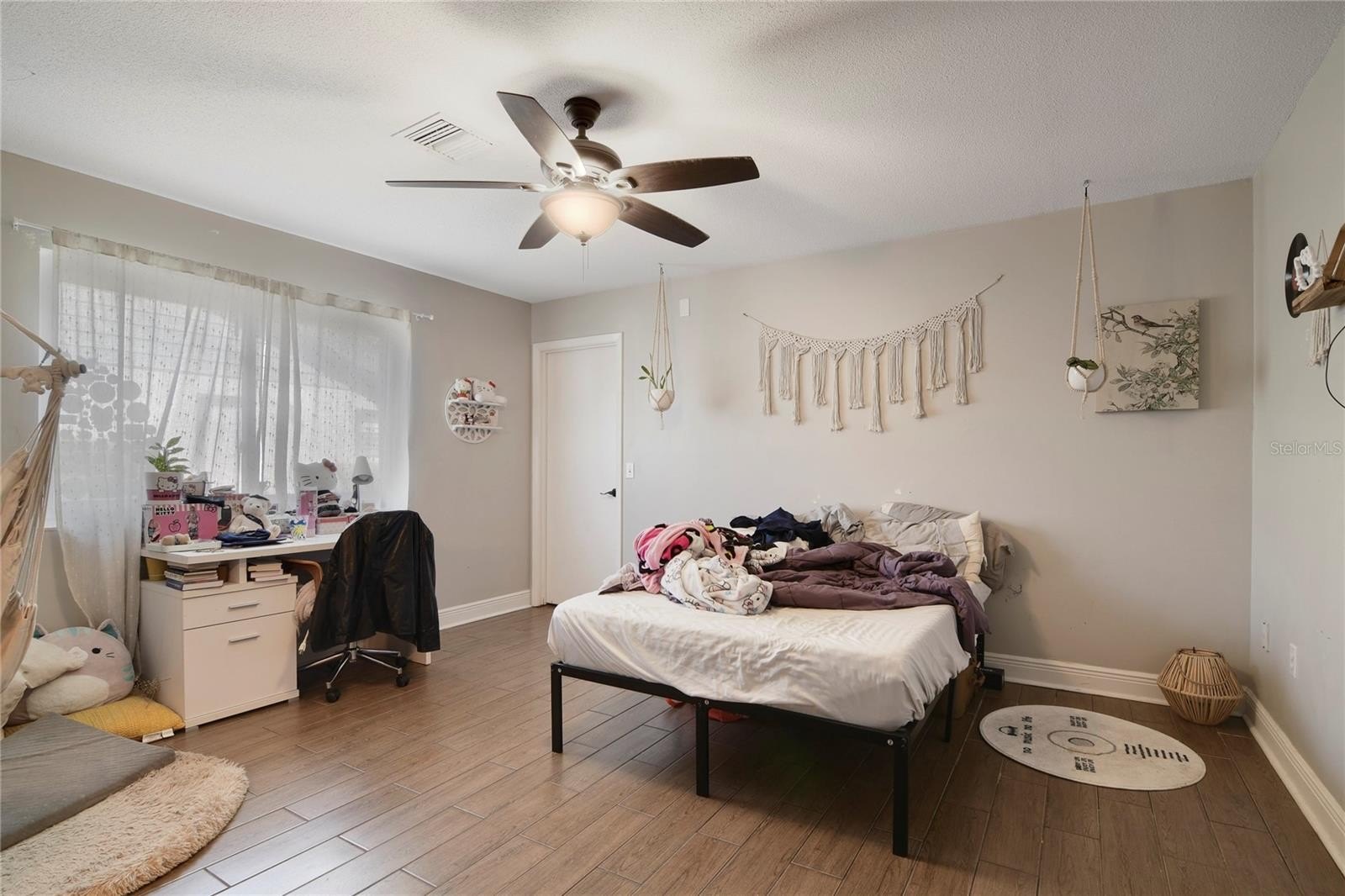 EUSTIS, Florida, 32726, United States, 4 Bedrooms Bedrooms, ,3 BathroomsBathrooms,Residential,For Sale,1978501