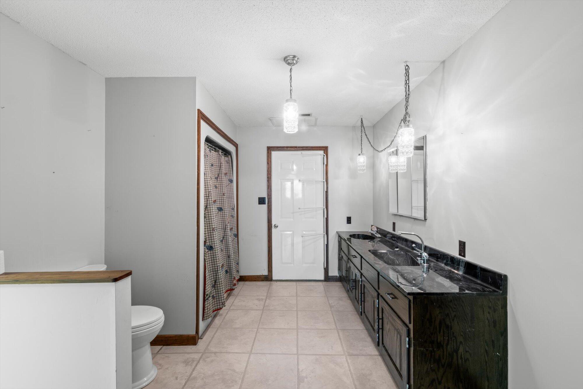 Athens, Tennessee, 37303, United States, 4 Bedrooms Bedrooms, ,3 BathroomsBathrooms,Residential,For Sale,1983022