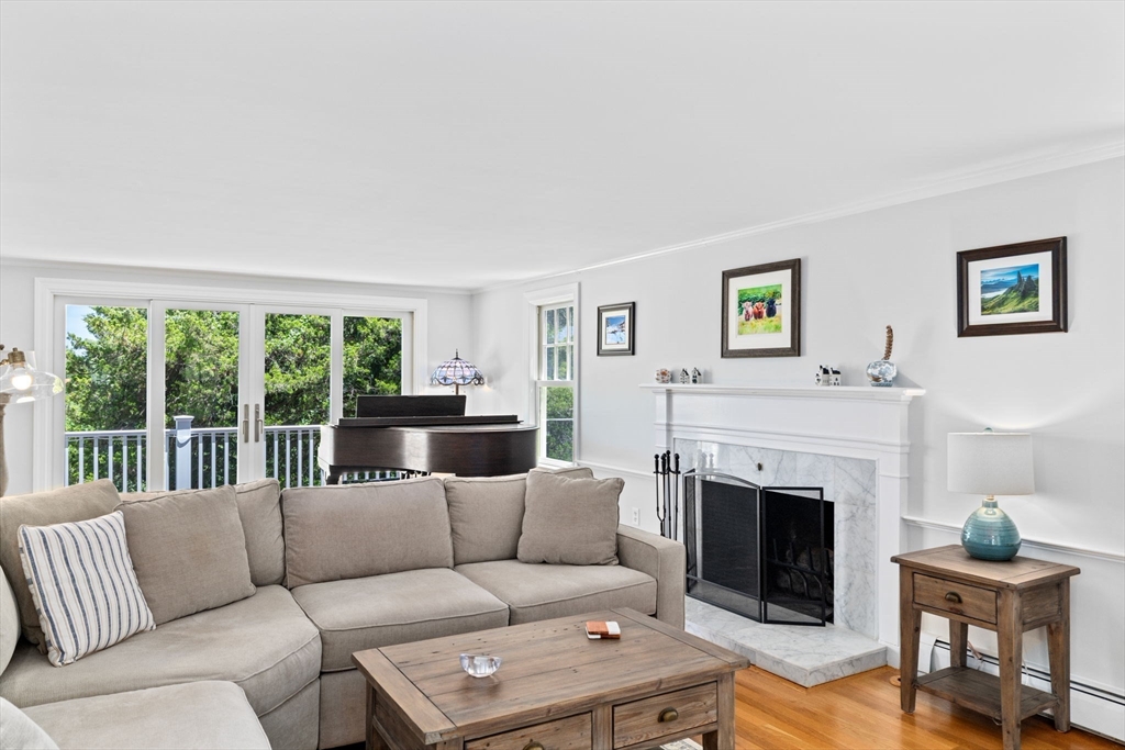 Duxbury, Massachusetts, 02332, United States, 5 Bedrooms Bedrooms, ,4 BathroomsBathrooms,Residential,For Sale,1876527