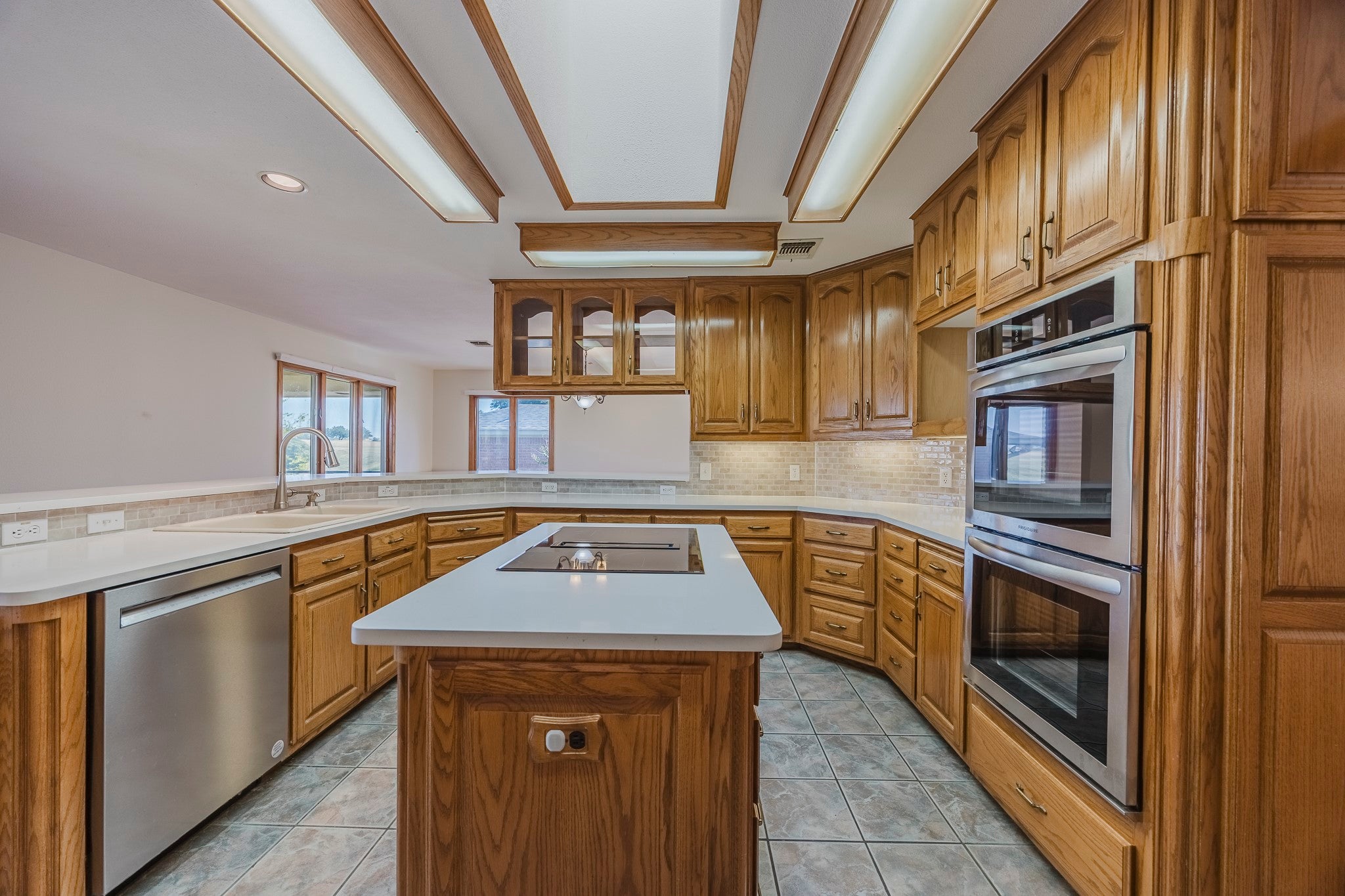 Fort Worth, Texas, 76179, United States, 4 Bedrooms Bedrooms, ,3 BathroomsBathrooms,Residential,For Sale,1981594