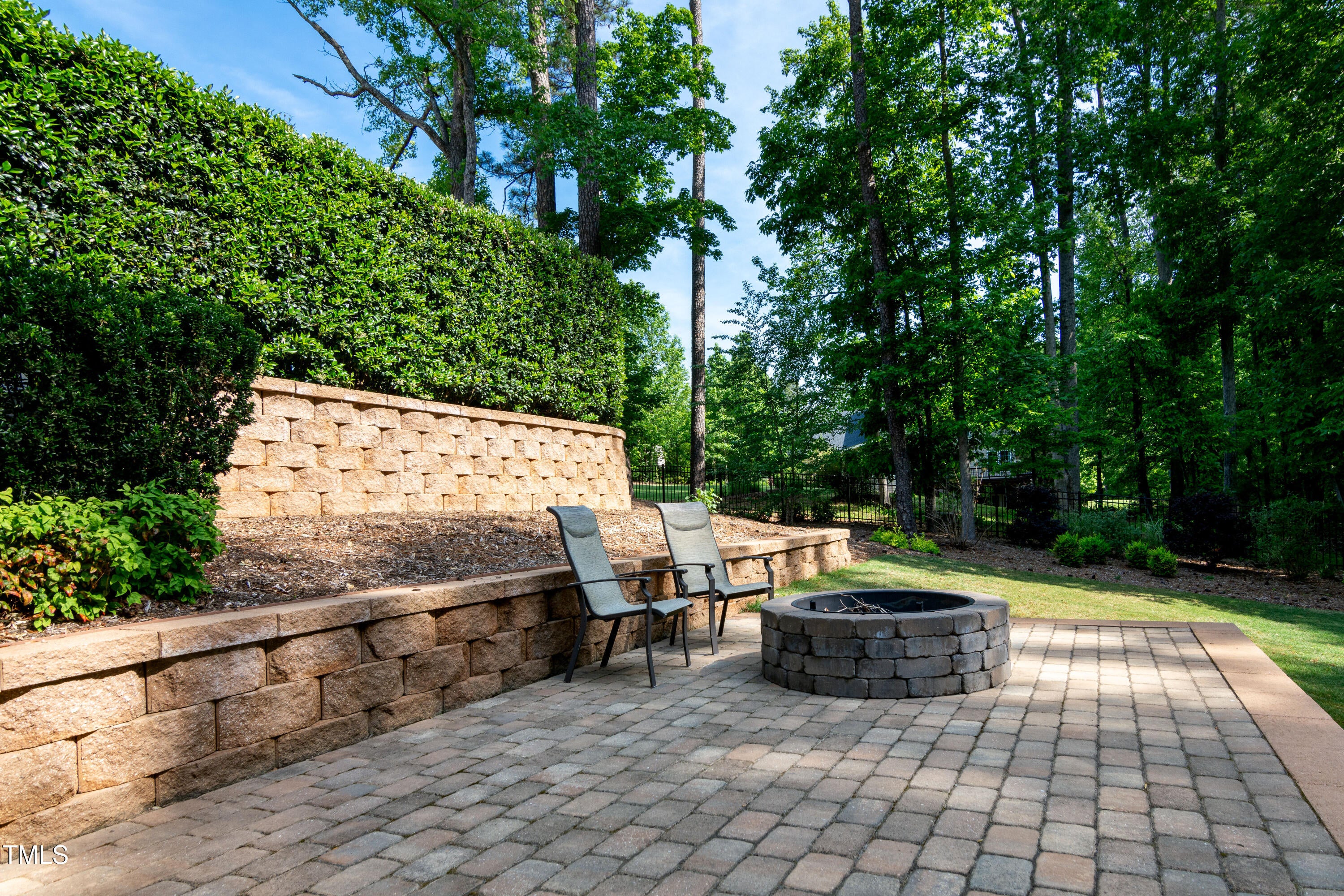 Raleigh, North Carolina, 27606, United States, 4 Bedrooms Bedrooms, ,4 BathroomsBathrooms,Residential,For Sale,1794802