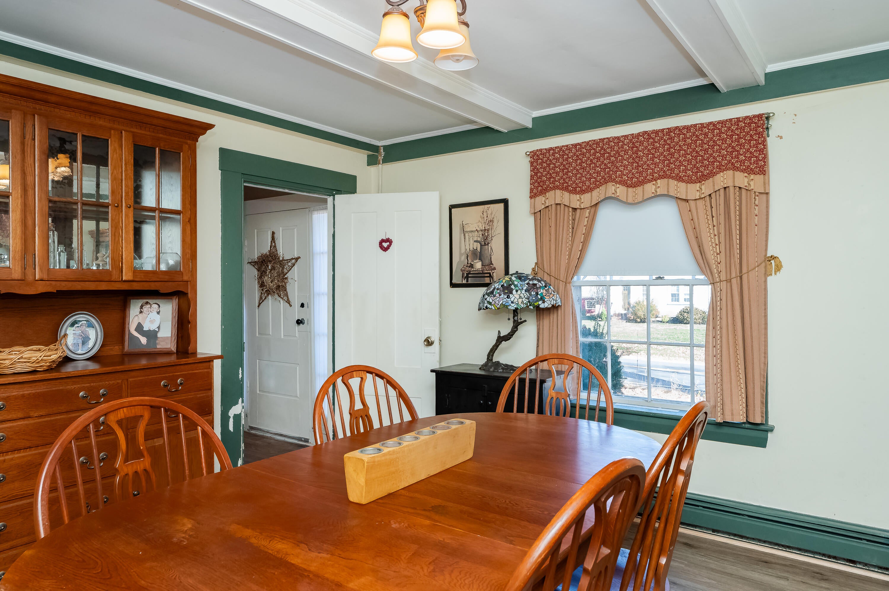North Berwick, Maine, 03906, United States, 4 Bedrooms Bedrooms, ,2 BathroomsBathrooms,Residential,For Sale,1921414
