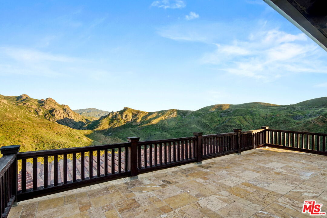 Malibu, California, 90265, United States, 3 Bedrooms Bedrooms, ,5 BathroomsBathrooms,Residential,For Sale,1760358