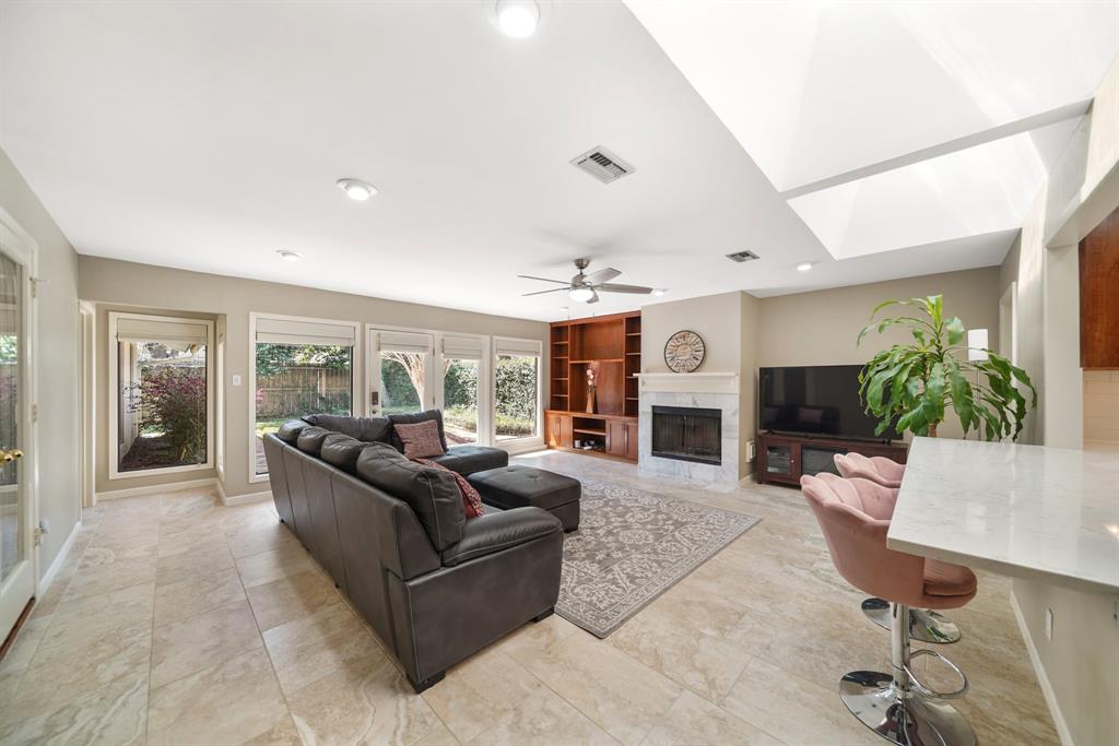 Houston, Texas, 77096, United States, 3 Bedrooms Bedrooms, ,3 BathroomsBathrooms,Residential,For Sale,1857598