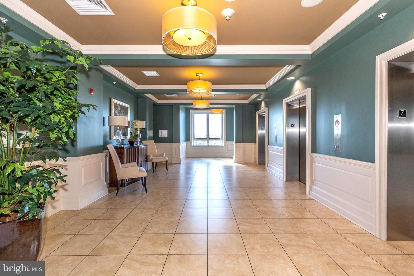 Annapolis, Maryland, 21401, United States, 2 Bedrooms Bedrooms, ,2 BathroomsBathrooms,Residential,For Sale,1848814