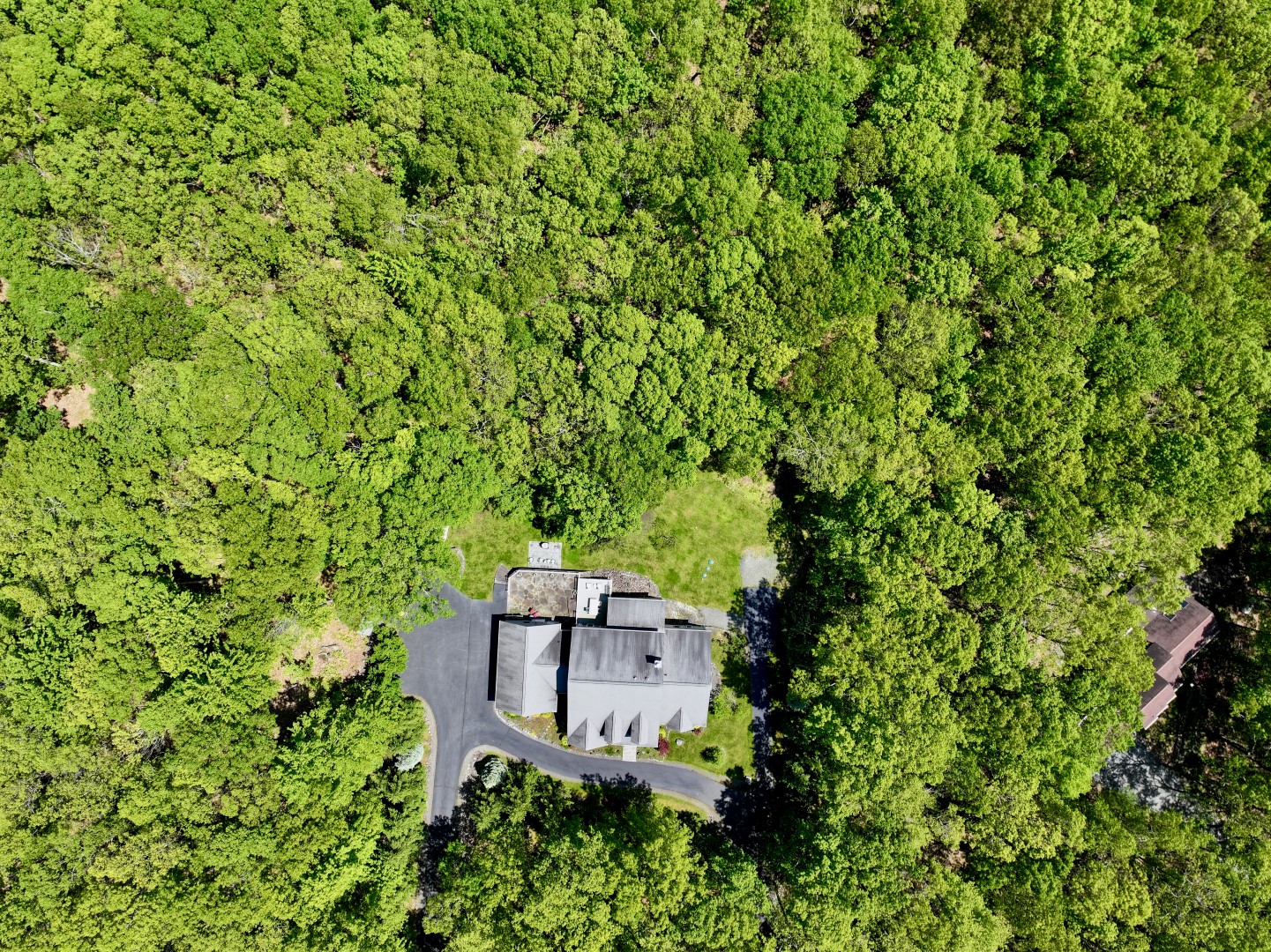 Hawley, Pennsylvania, 18428, United States, 3 Bedrooms Bedrooms, ,4 BathroomsBathrooms,Residential,For Sale,1846687