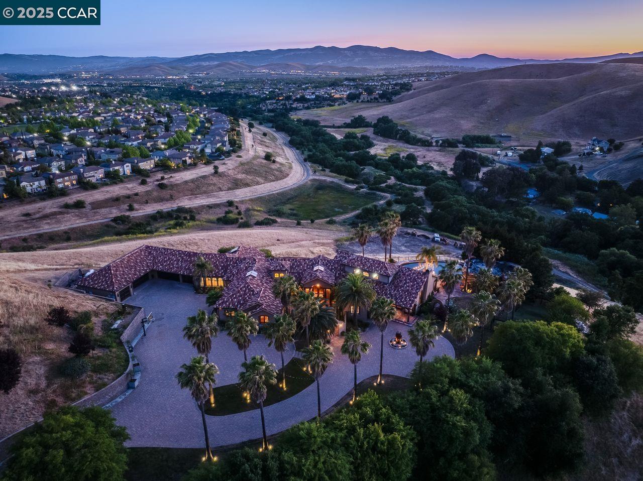 Danville, California, 94506, United States, 4 Bedrooms Bedrooms, ,4 BathroomsBathrooms,Residential,For Sale,1940508