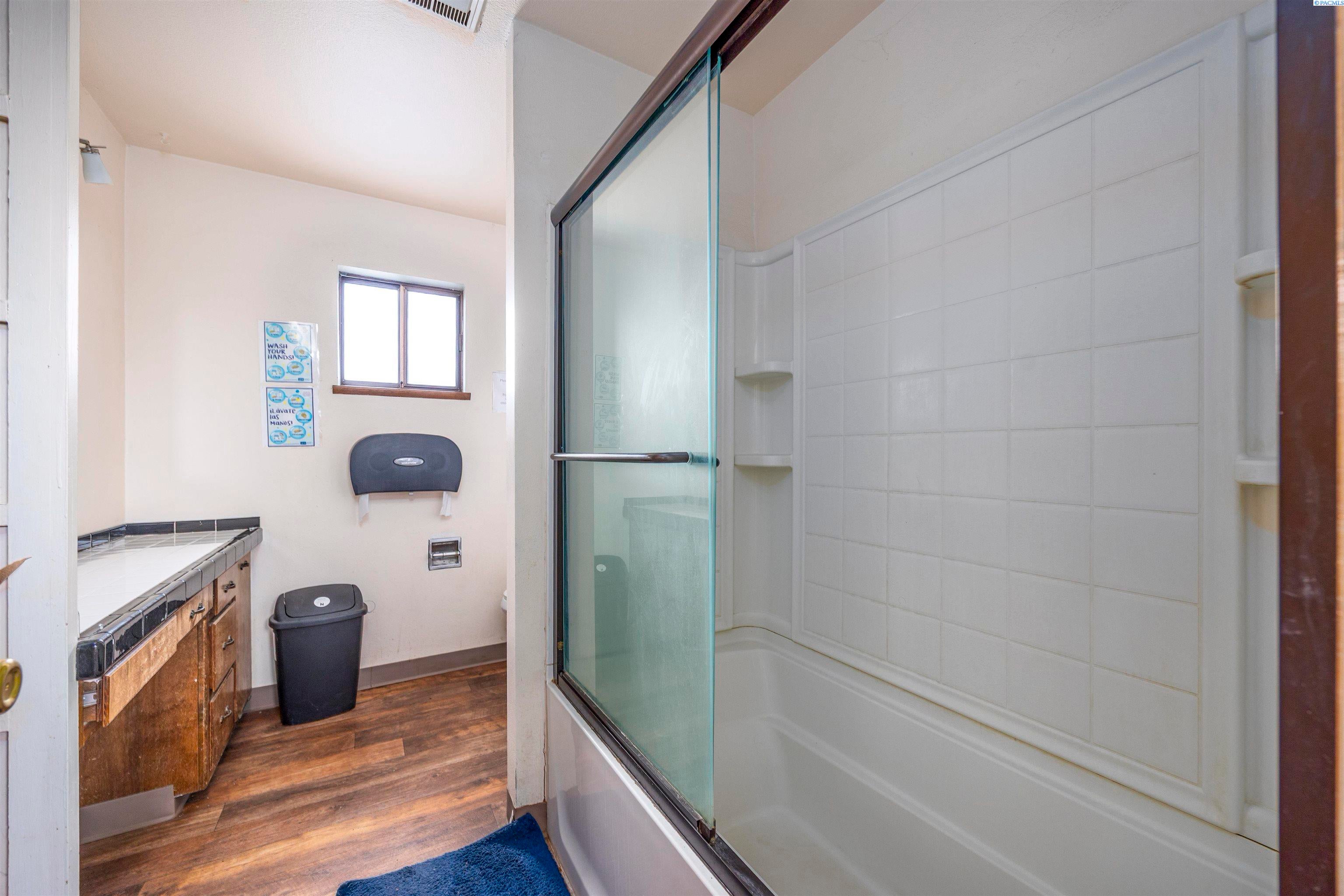 Benton City, Washington, 99320, United States, ,Residential,For Sale,1998066