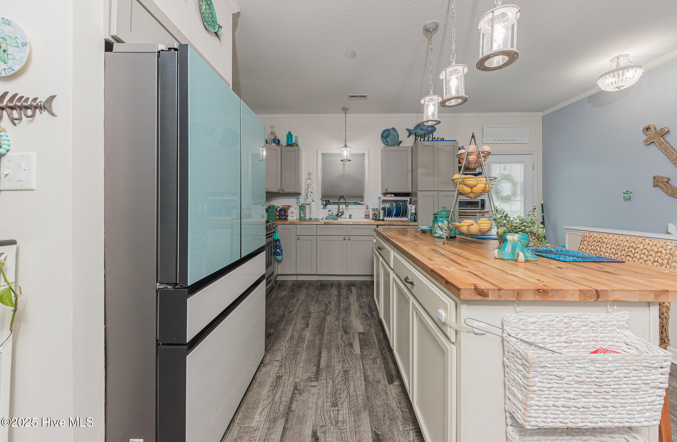 Hubert, North Carolina, 28539, United States, 4 Bedrooms Bedrooms, ,3 BathroomsBathrooms,Residential,For Sale,1974043