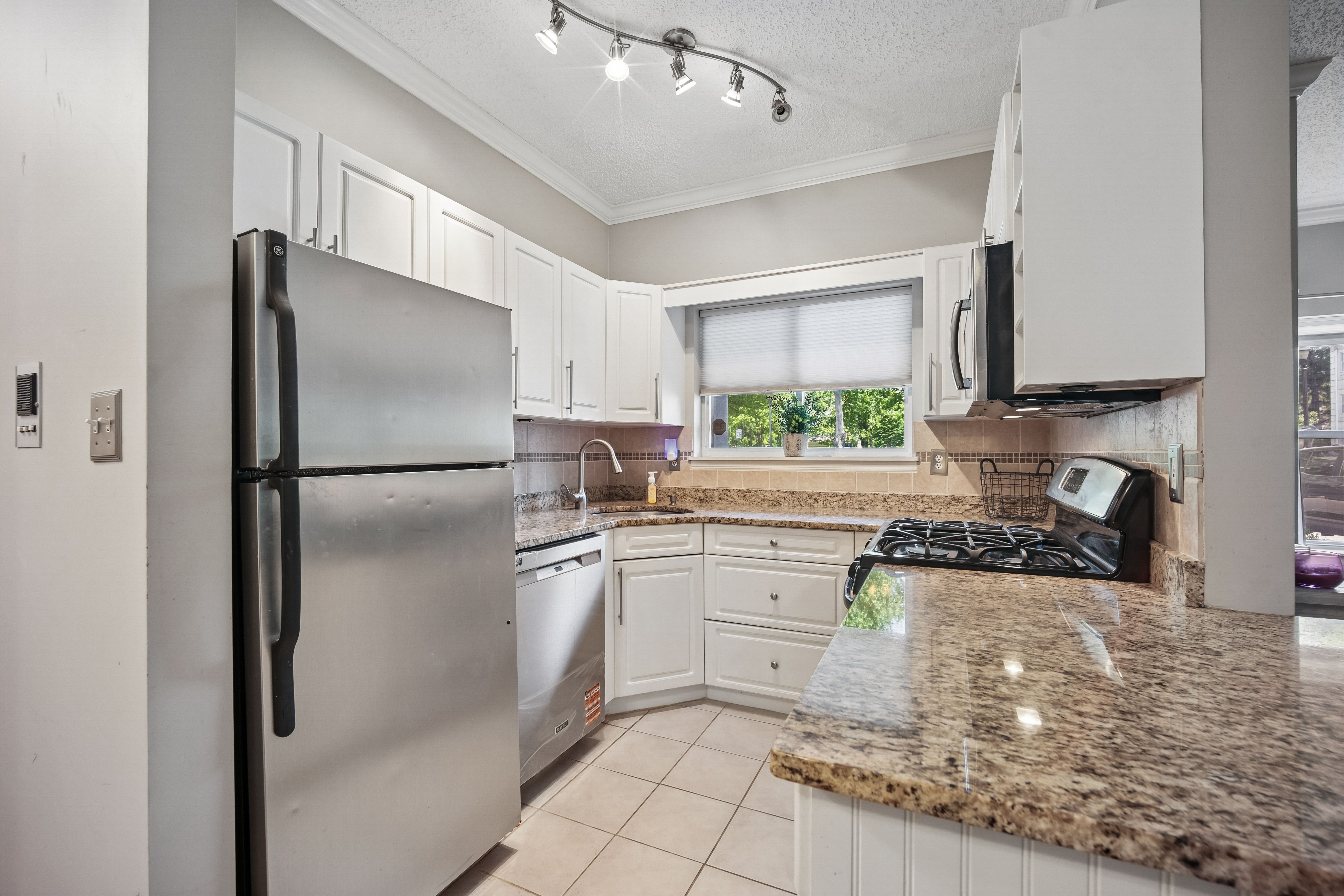  608 Brittany Drive, Wayne, NJ 07470 - 物件實景