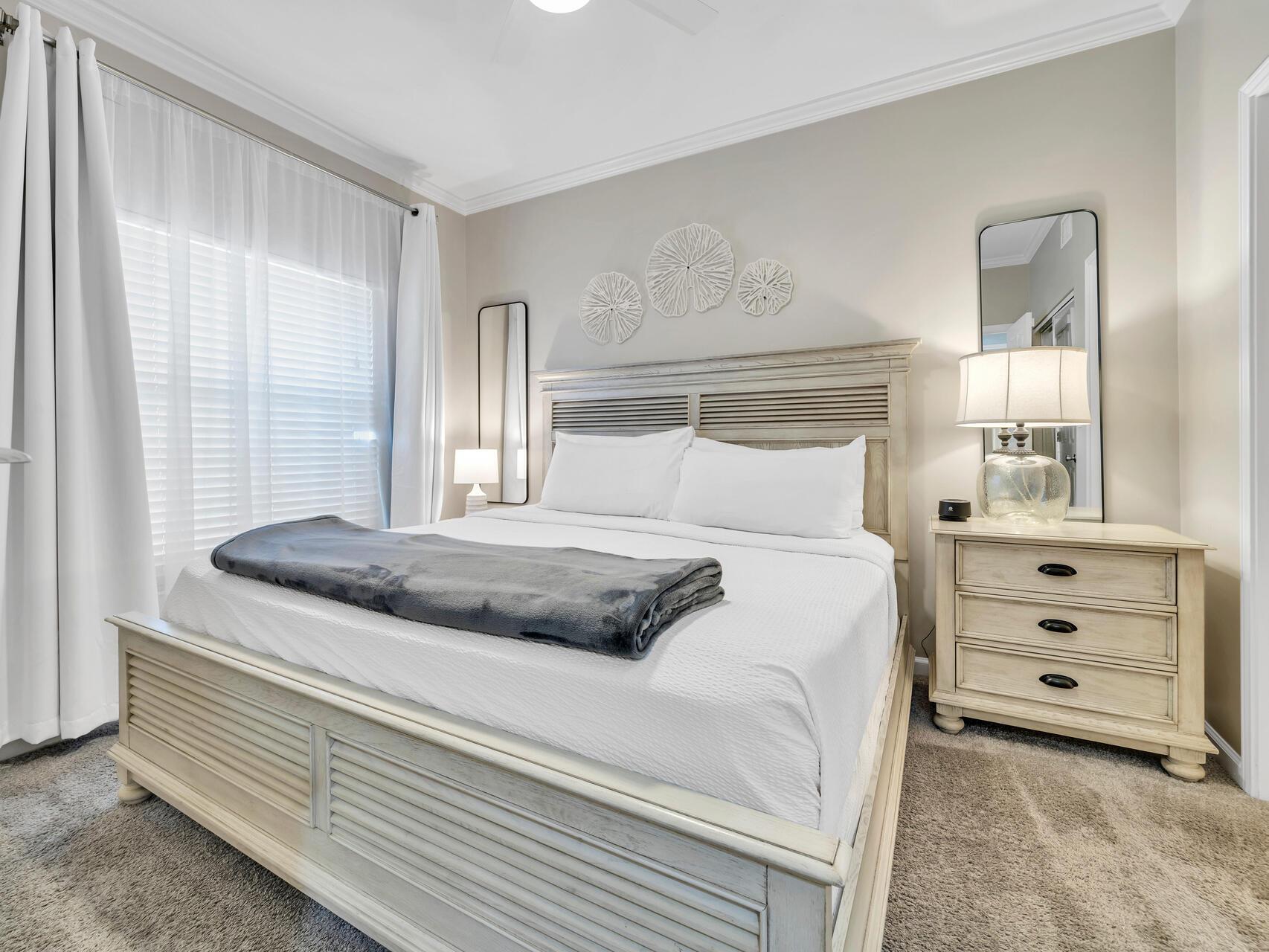 Destin, Florida, 32541, United States, 2 Bedrooms Bedrooms, ,2 BathroomsBathrooms,Residential,For Sale,1924415