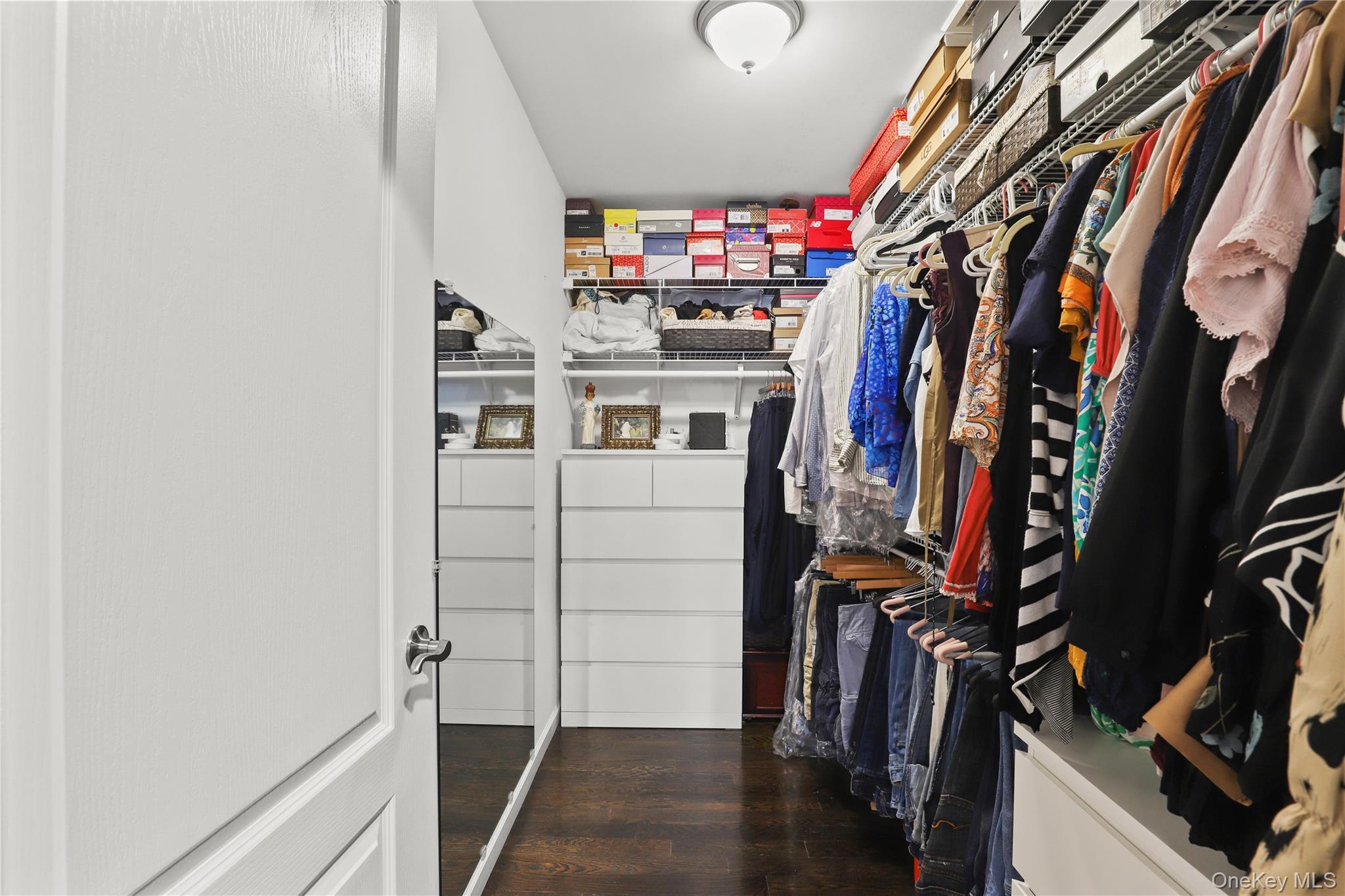 Pleasantville, New York, 10570, United States, 4 Bedrooms Bedrooms, ,3 BathroomsBathrooms,Residential,For Sale,1973864