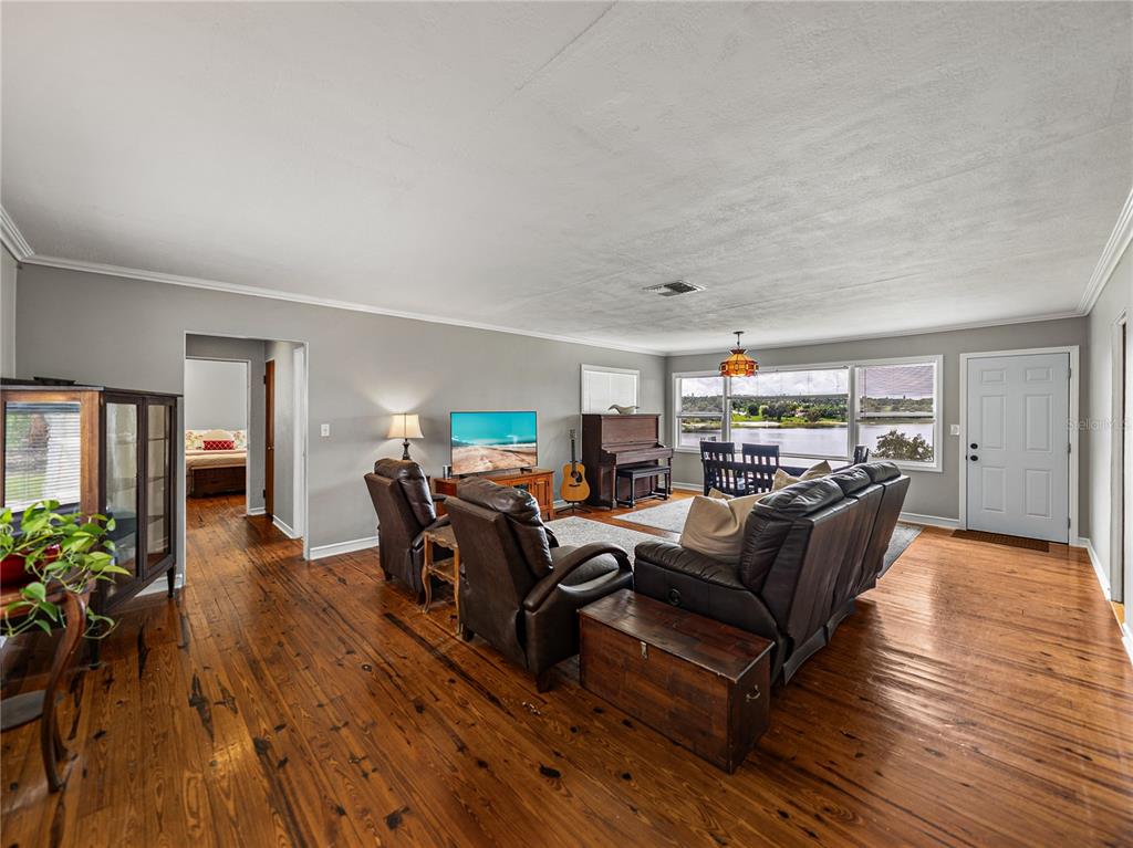 Lake Wales, Florida, 33898, United States, 3 Bedrooms Bedrooms, ,2 BathroomsBathrooms,Residential,For Sale,1950388