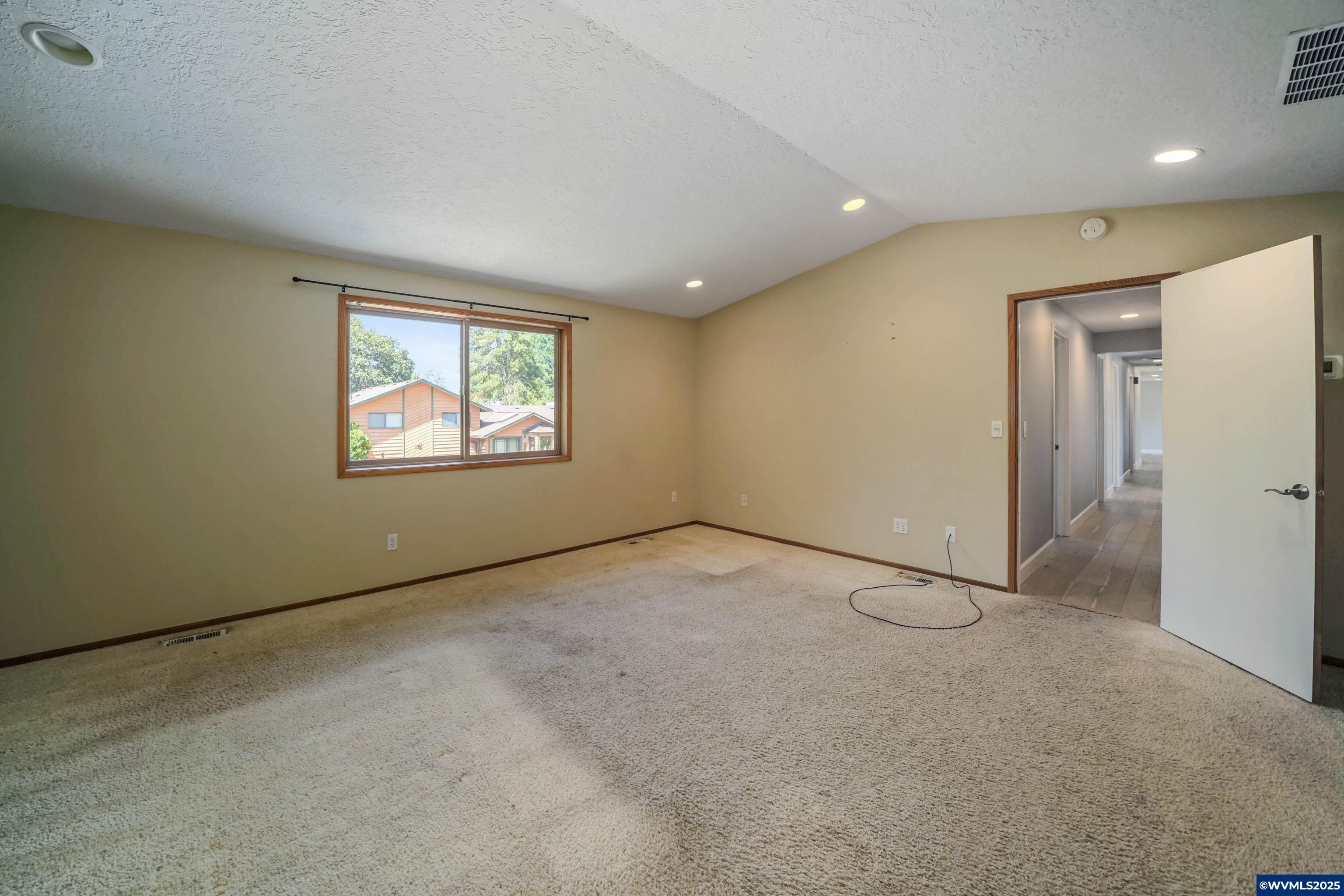 Albany, Oregon, 97321, United States, 4 Bedrooms Bedrooms, ,4 BathroomsBathrooms,Residential,For Sale,1795620