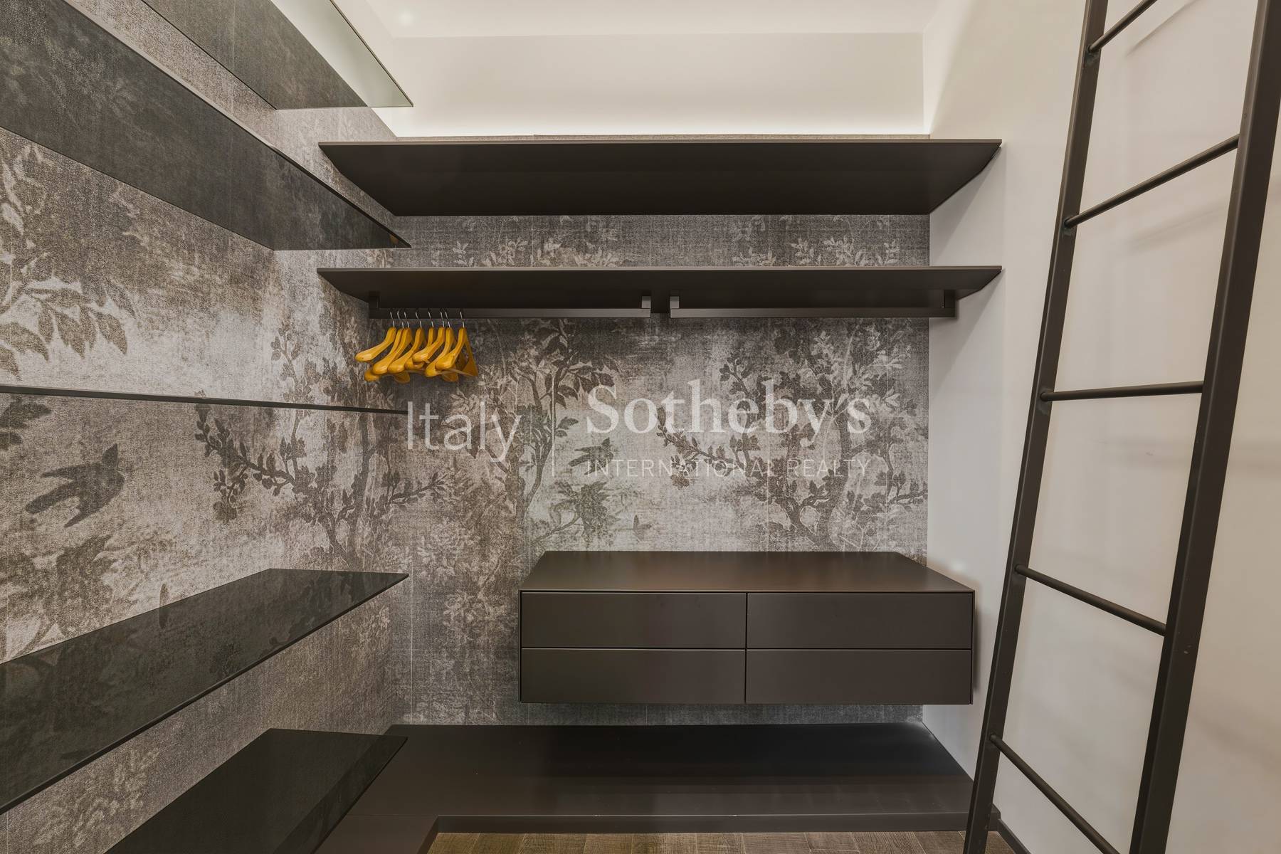  Renovated Apartment in Verona