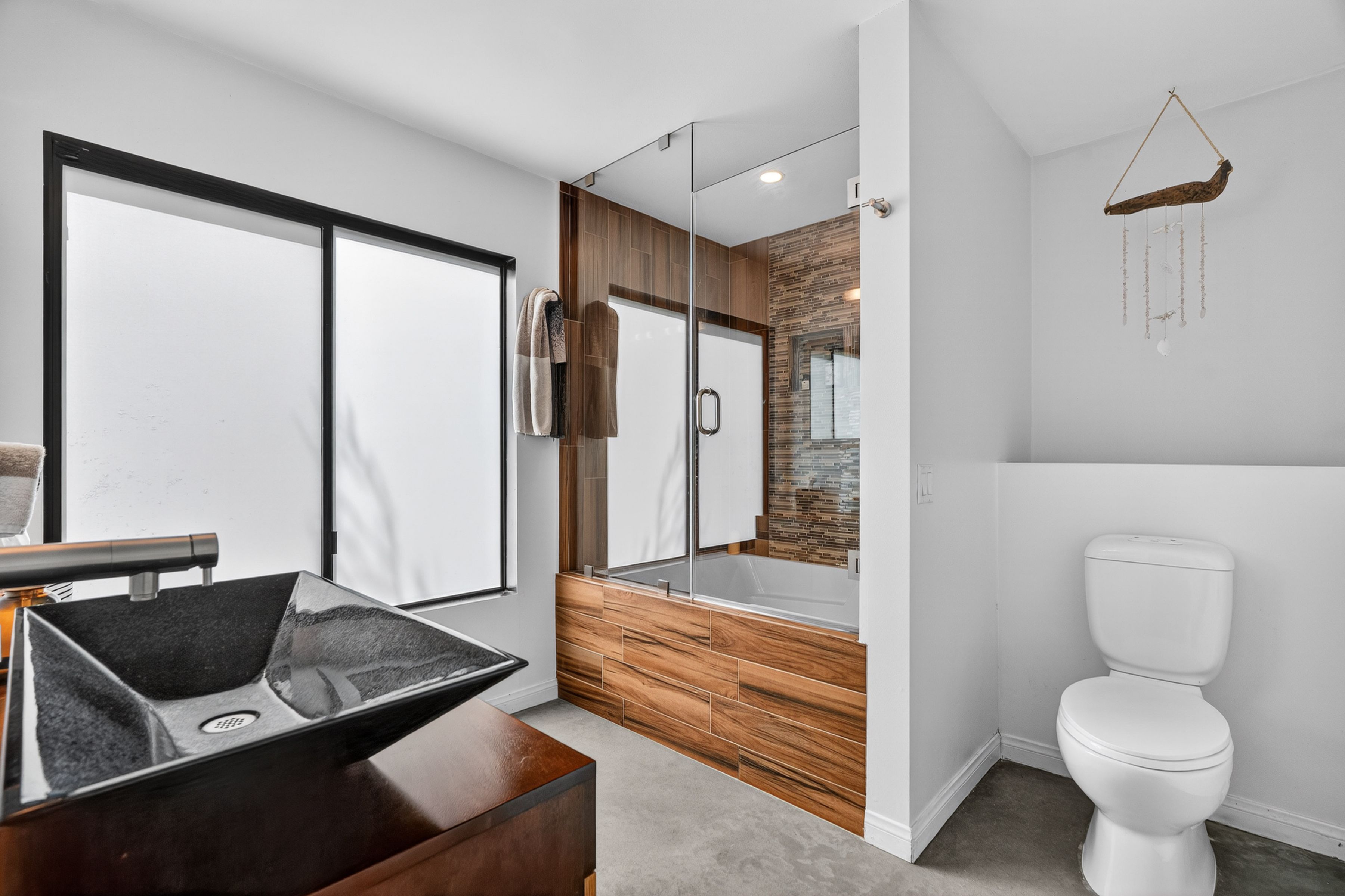  3282 Beaudry Ter - 物件實景