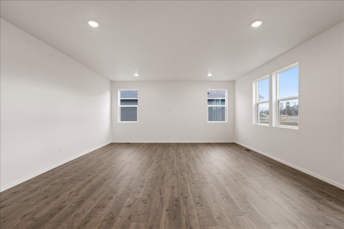 Deer Park, Washington, 99006, United States, 5 Bedrooms Bedrooms, ,2 BathroomsBathrooms,Residential,For Sale,1956687