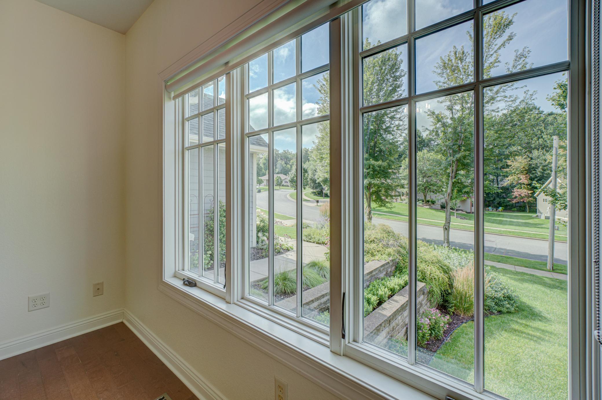 Eau Claire, Wisconsin, 54701, United States, 6 Bedrooms Bedrooms, ,2 BathroomsBathrooms,Residential,For Sale,1992855