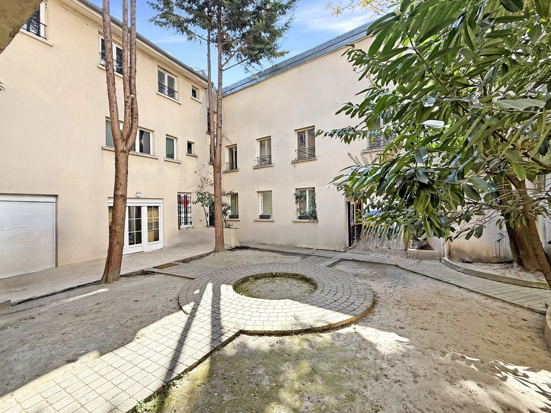 Aubervilliers, Île-de-France, 93300, FR, ,Residential,For Sale,1793808