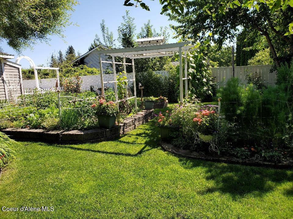 Rathdrum, Idaho, 83858, United States, 4 Bedrooms Bedrooms, ,3 BathroomsBathrooms,Residential,For Sale,2011357