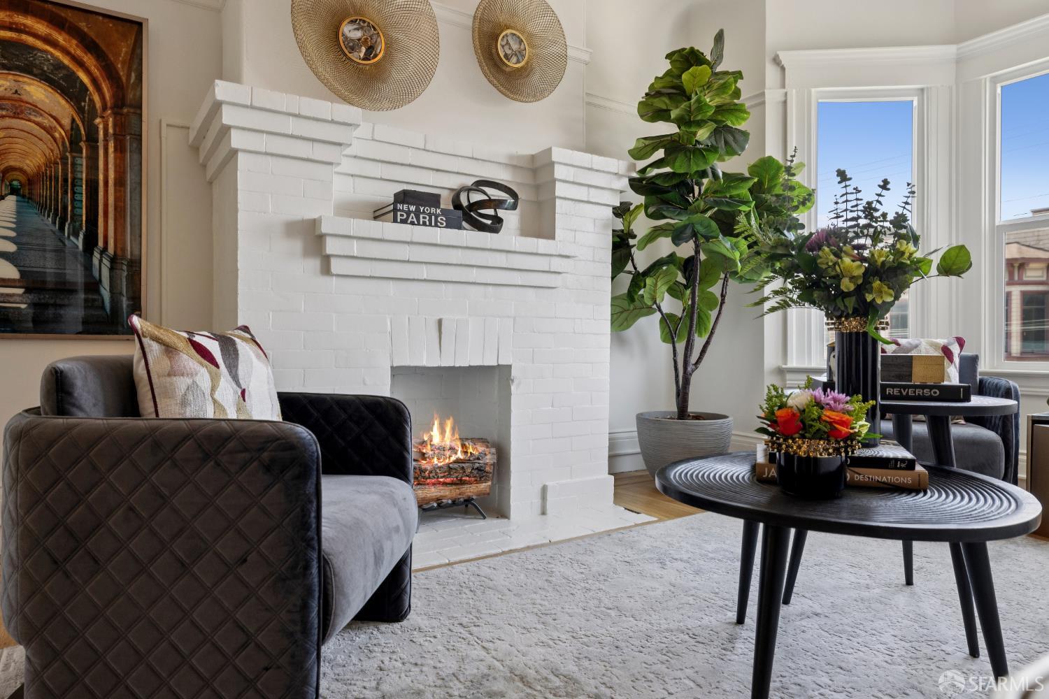 San Francisco, California, 94109, United States, 1 Bedroom Bedrooms, ,1 BathroomBathrooms,Residential,For Sale,1941812