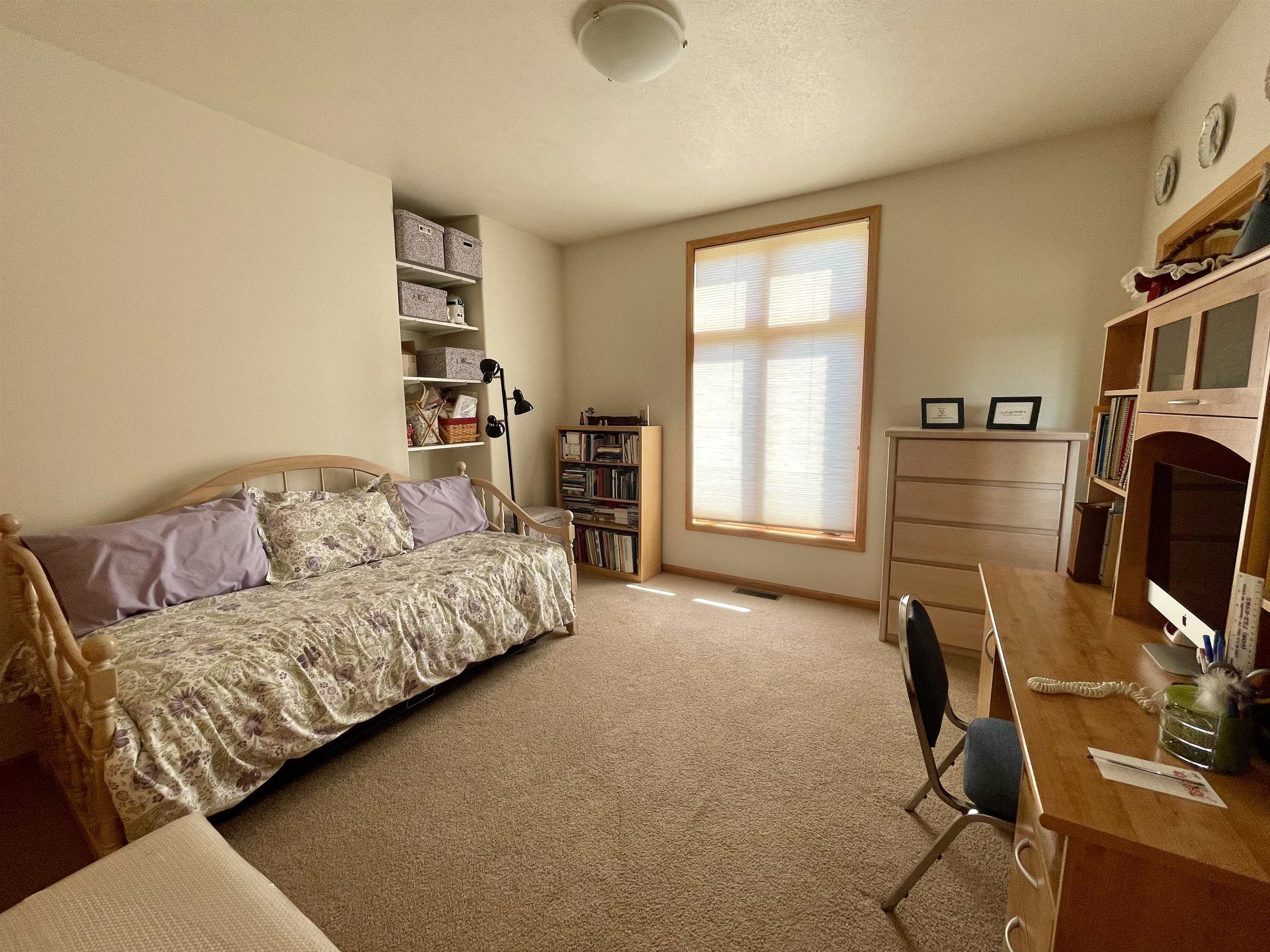 Janesville, Wisconsin, 53545, United States, 5 Bedrooms Bedrooms, ,4 BathroomsBathrooms,Residential,For Sale,1921861