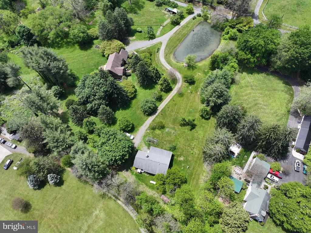 Linden, Virginia, 22642, United States, 5 Bedrooms Bedrooms, ,4 BathroomsBathrooms,Residential,For Sale,2037897