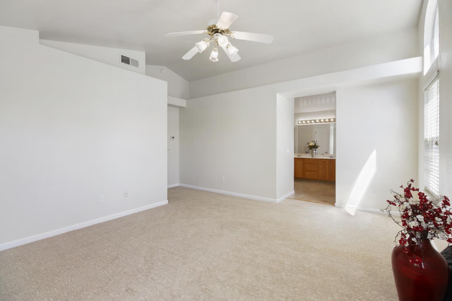 Folsom, California, 95630, United States, 4 Bedrooms Bedrooms, ,3 BathroomsBathrooms,Residential,For Sale,1926196