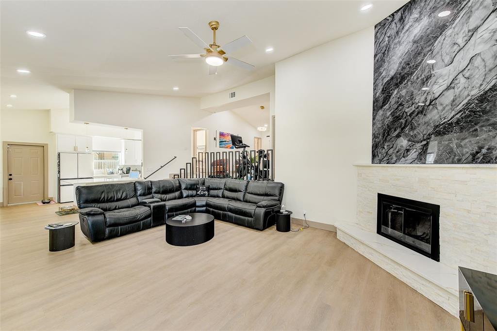 Largo, Florida, 33771, United States, 3 Bedrooms Bedrooms, ,2 BathroomsBathrooms,Residential,For Sale,1991349