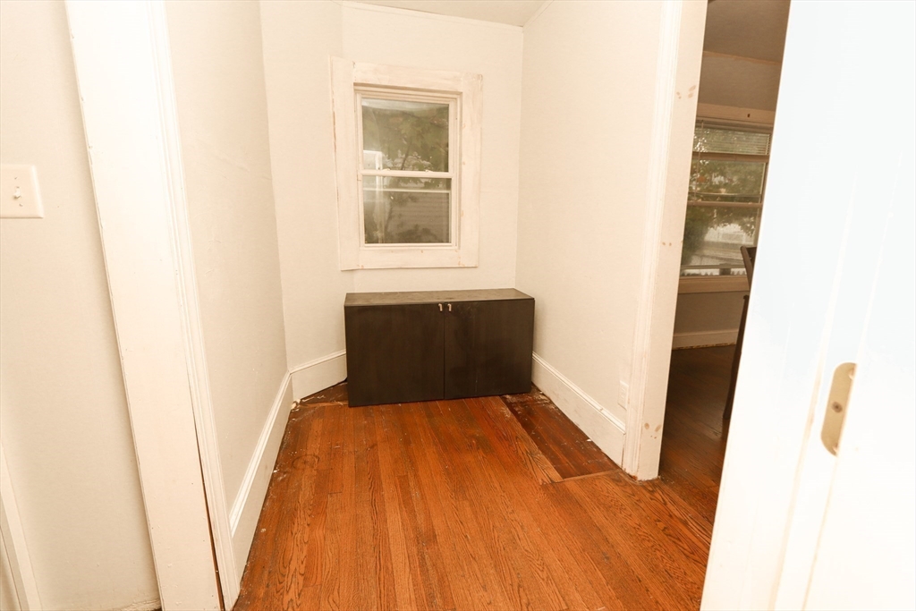 Brockton, Massachusetts, 02301, United States, 3 Bedrooms Bedrooms, ,2 BathroomsBathrooms,Residential,For Sale,1955678