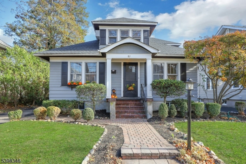 Hawthorne Boro, New Jersey, 07506, United States, 4 Bedrooms Bedrooms, ,2 BathroomsBathrooms,Residential,For Sale,1997241