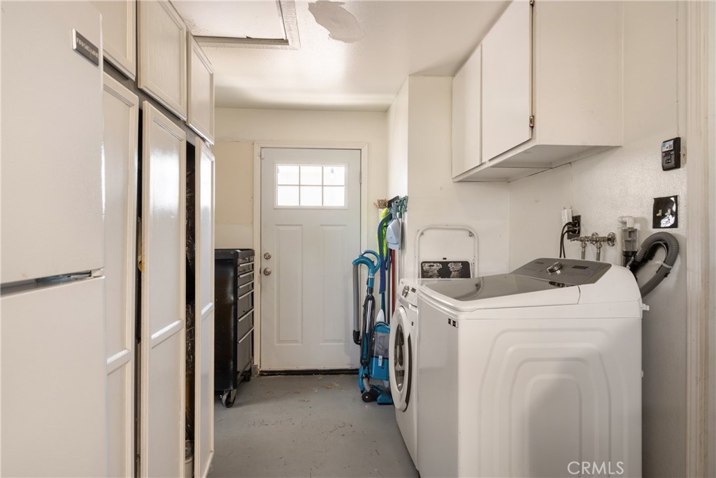 Corona, California, 92882, United States, 3 Bedrooms Bedrooms, ,2 BathroomsBathrooms,Residential,For Sale,2049175