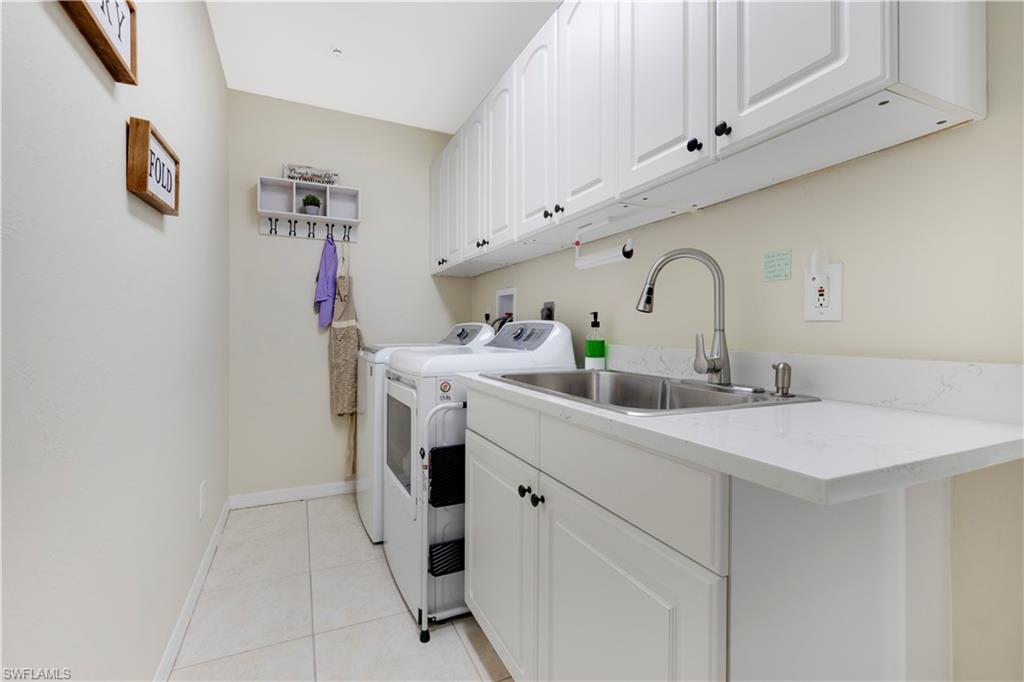 Fort Myers, Florida, 33913, United States, 4 Bedrooms Bedrooms, ,2 BathroomsBathrooms,Residential,For Sale,1966901