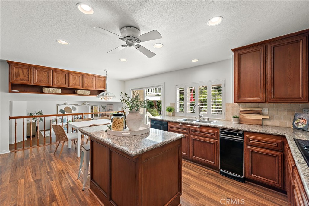 Laguna Hills, California, 92653, United States, 5 Bedrooms Bedrooms, ,5 BathroomsBathrooms,Residential,For Sale,1795346