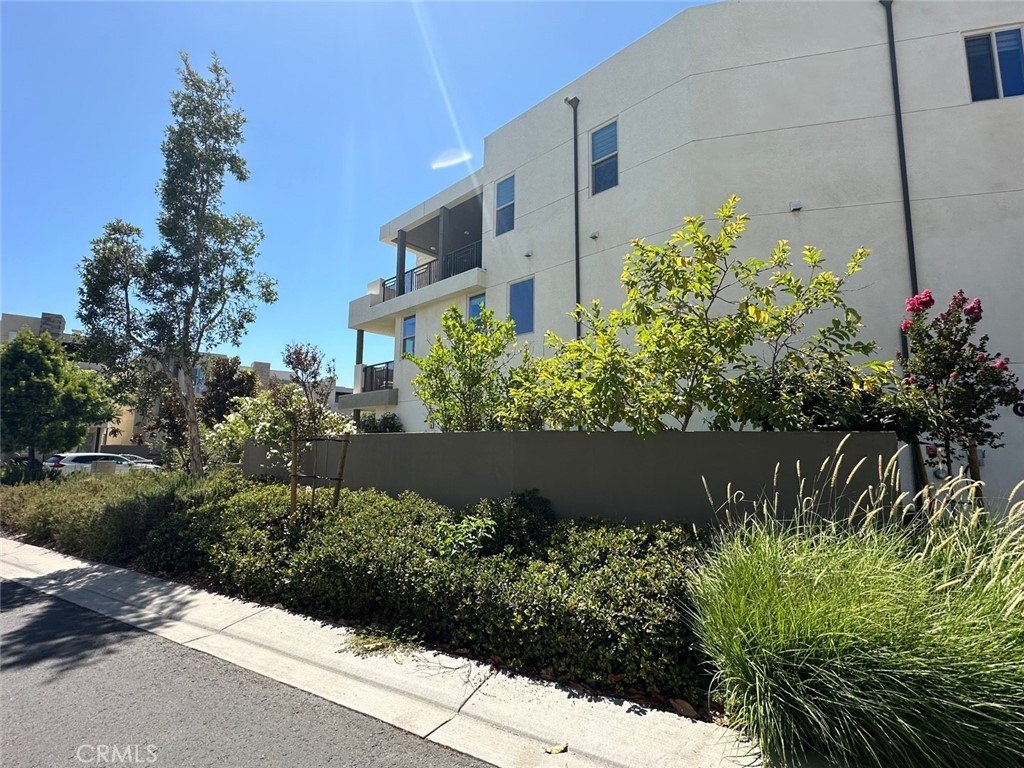 Irvine, California, 92618, United States, 3 Bedrooms Bedrooms, ,4 BathroomsBathrooms,Residential,For Sale,1987840