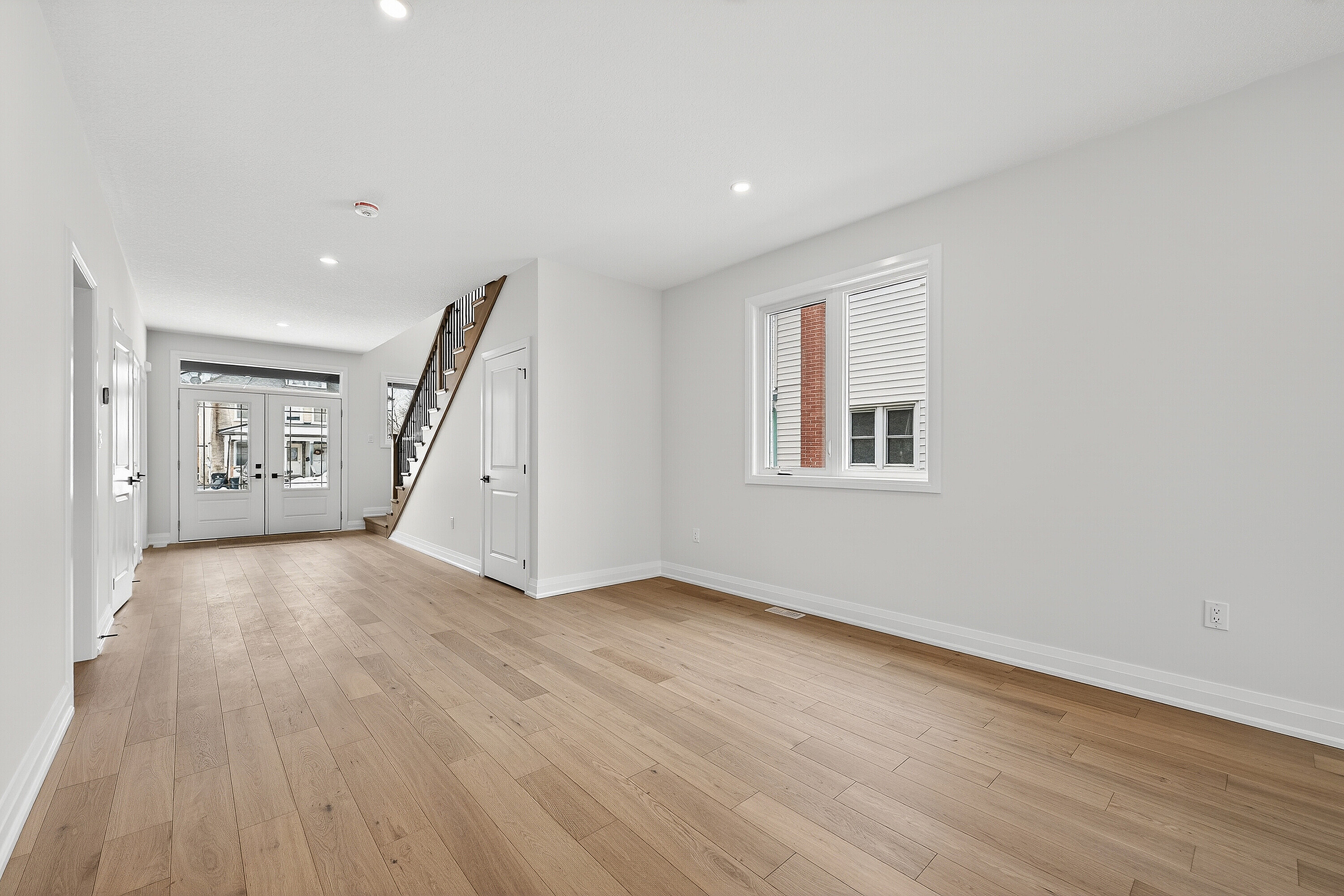  Newly Built Family Home - 物件實景