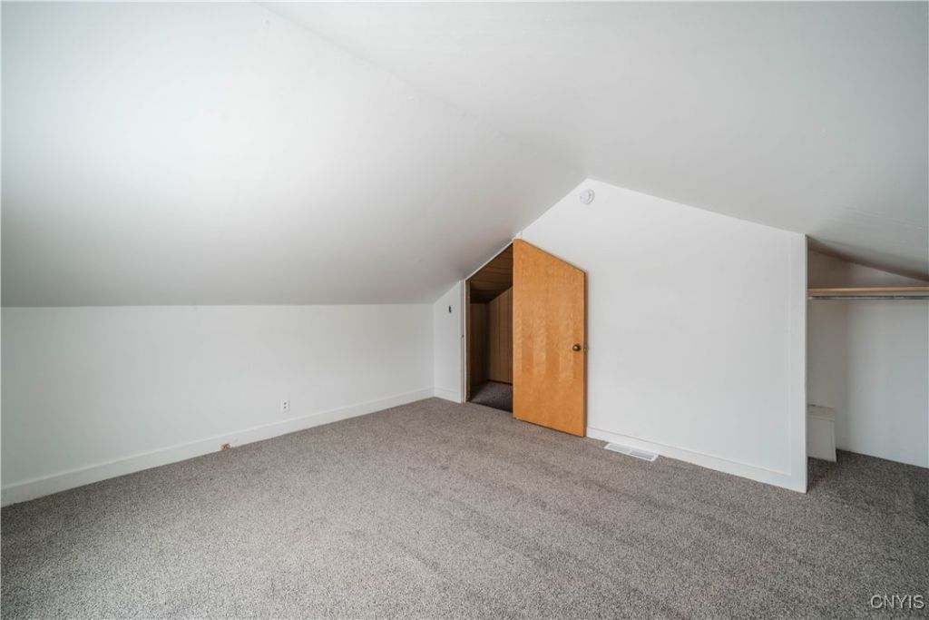 Pompey, New York, 13084, United States, 5 Bedrooms Bedrooms, ,2 BathroomsBathrooms,Residential,For Sale,1993406