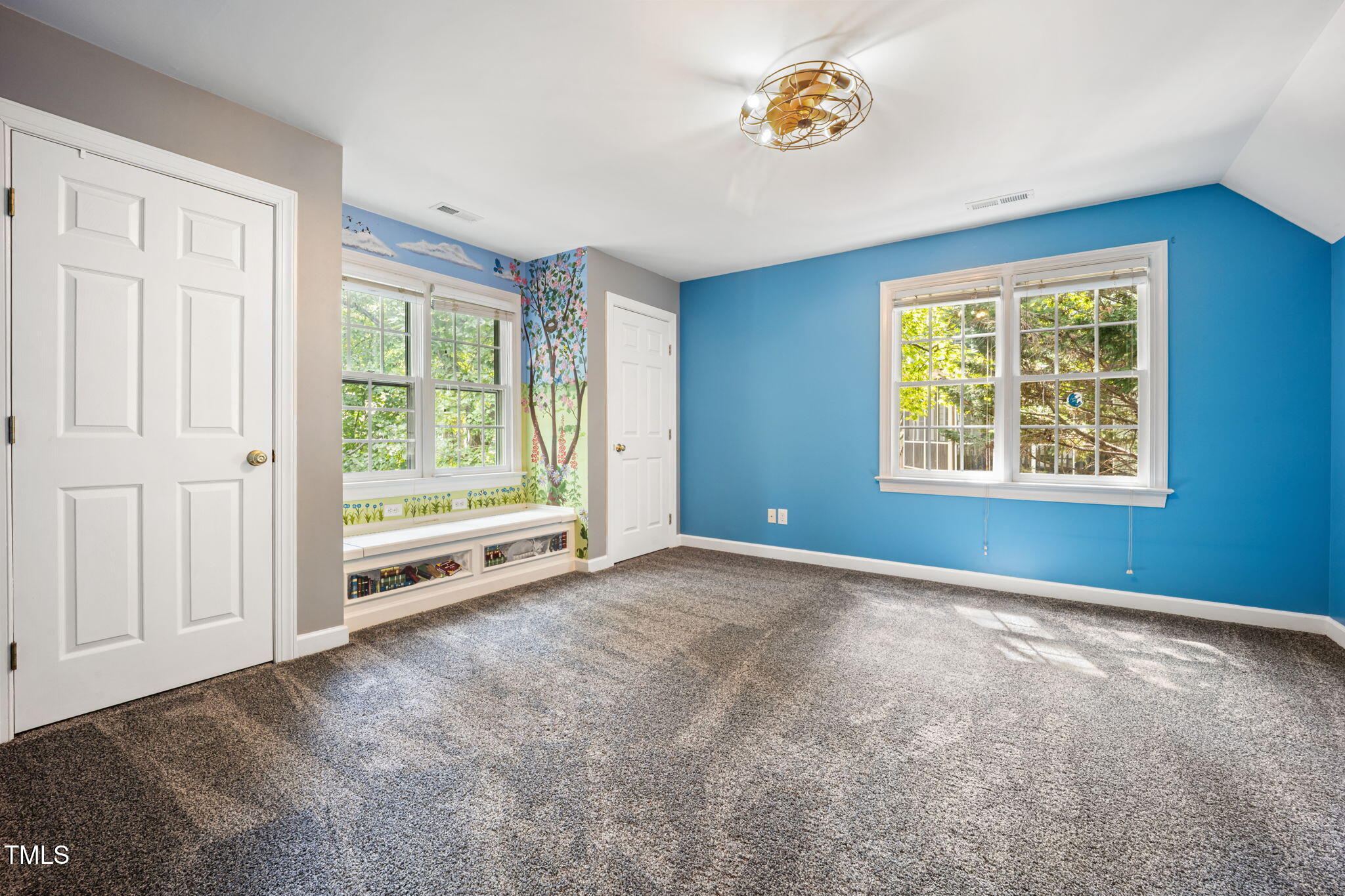 Apex, North Carolina, 27502, United States, 4 Bedrooms Bedrooms, ,3 BathroomsBathrooms,Residential,For Sale,1939175