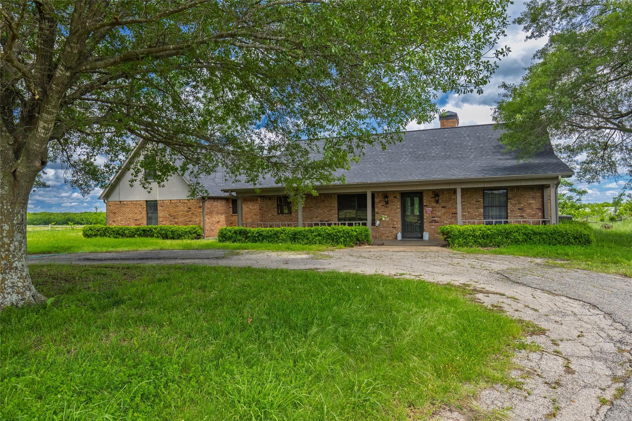 Campbell, Texas, 75442, United States, 3 Bedrooms Bedrooms, ,2 BathroomsBathrooms,Residential,For Sale,1854450