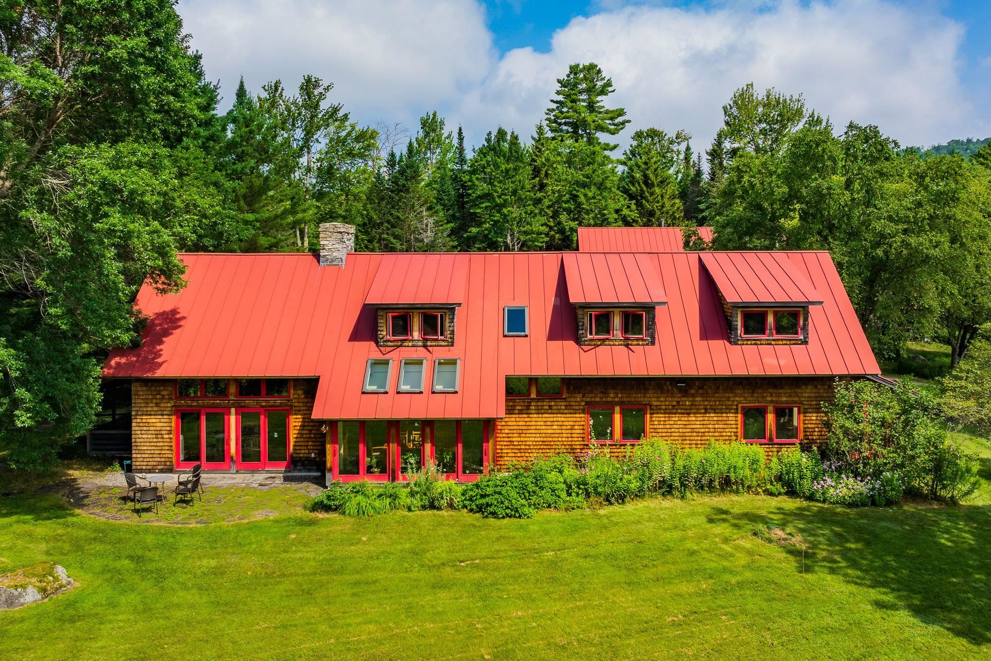 Orford, New Hampshire, 03777, United States, 3 Bedrooms Bedrooms, ,3 BathroomsBathrooms,Residential,For Sale,1908853