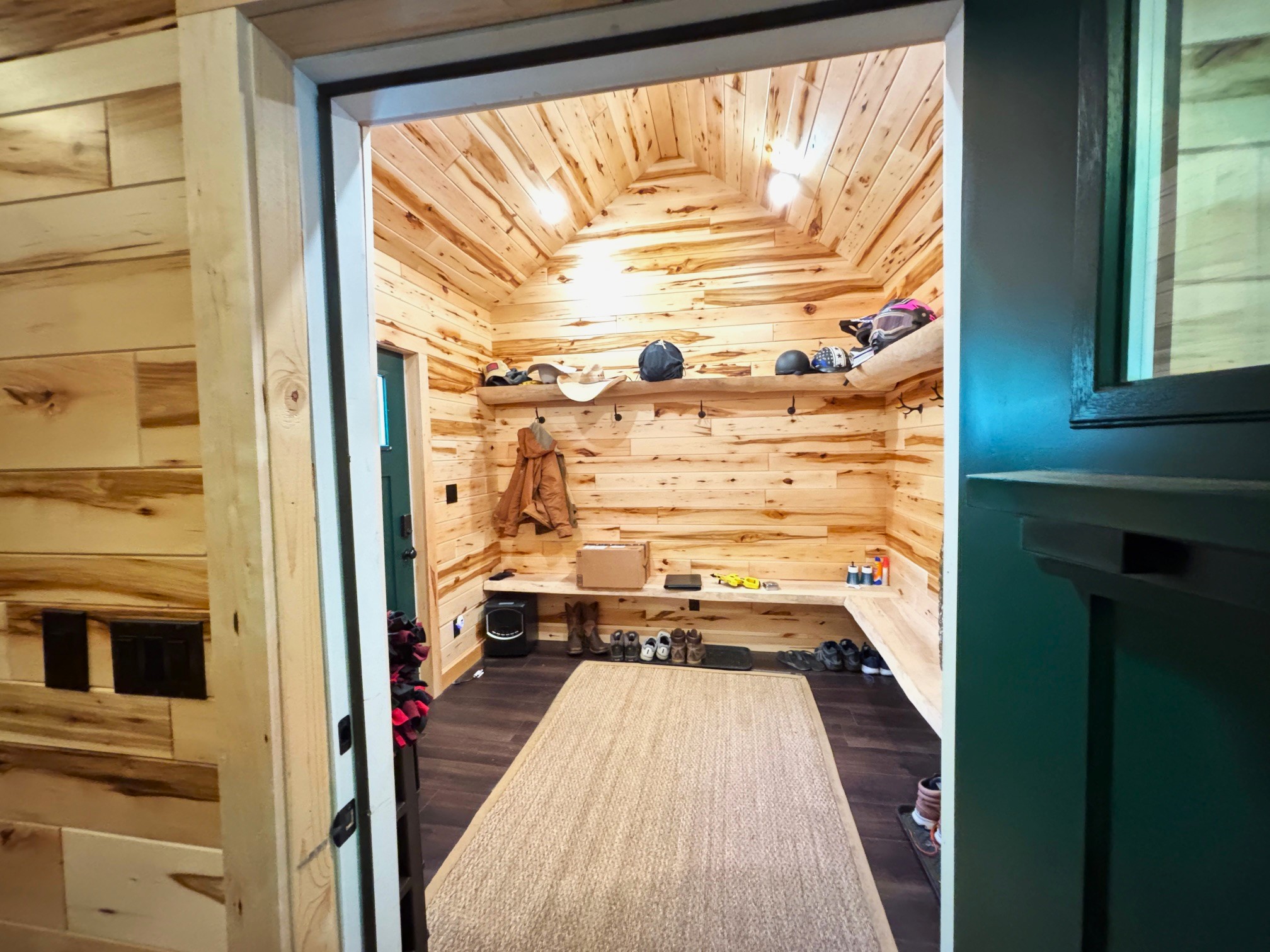 Boulder Junction, Wisconsin, 54512, United States, 3 Bedrooms Bedrooms, ,3 BathroomsBathrooms,Residential,For Sale,1878844