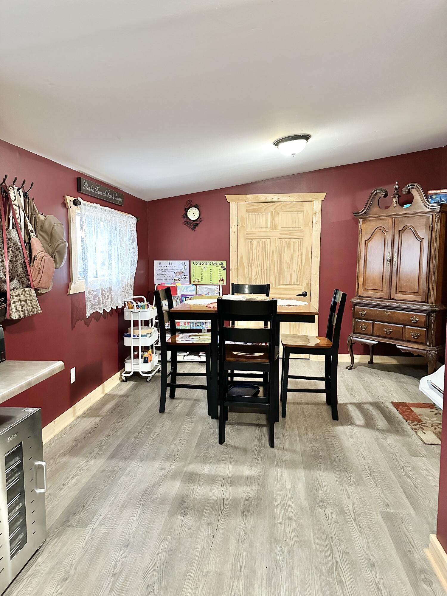 Long Lane, Missouri, 65590, United States, 2 Bedrooms Bedrooms, ,1 BathroomBathrooms,Residential,For Sale,1934971