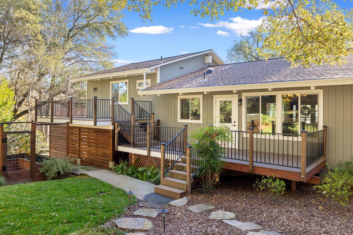 Auburn, California, 95602, United States, 3 Bedrooms Bedrooms, ,2 BathroomsBathrooms,Residential,For Sale,2005903