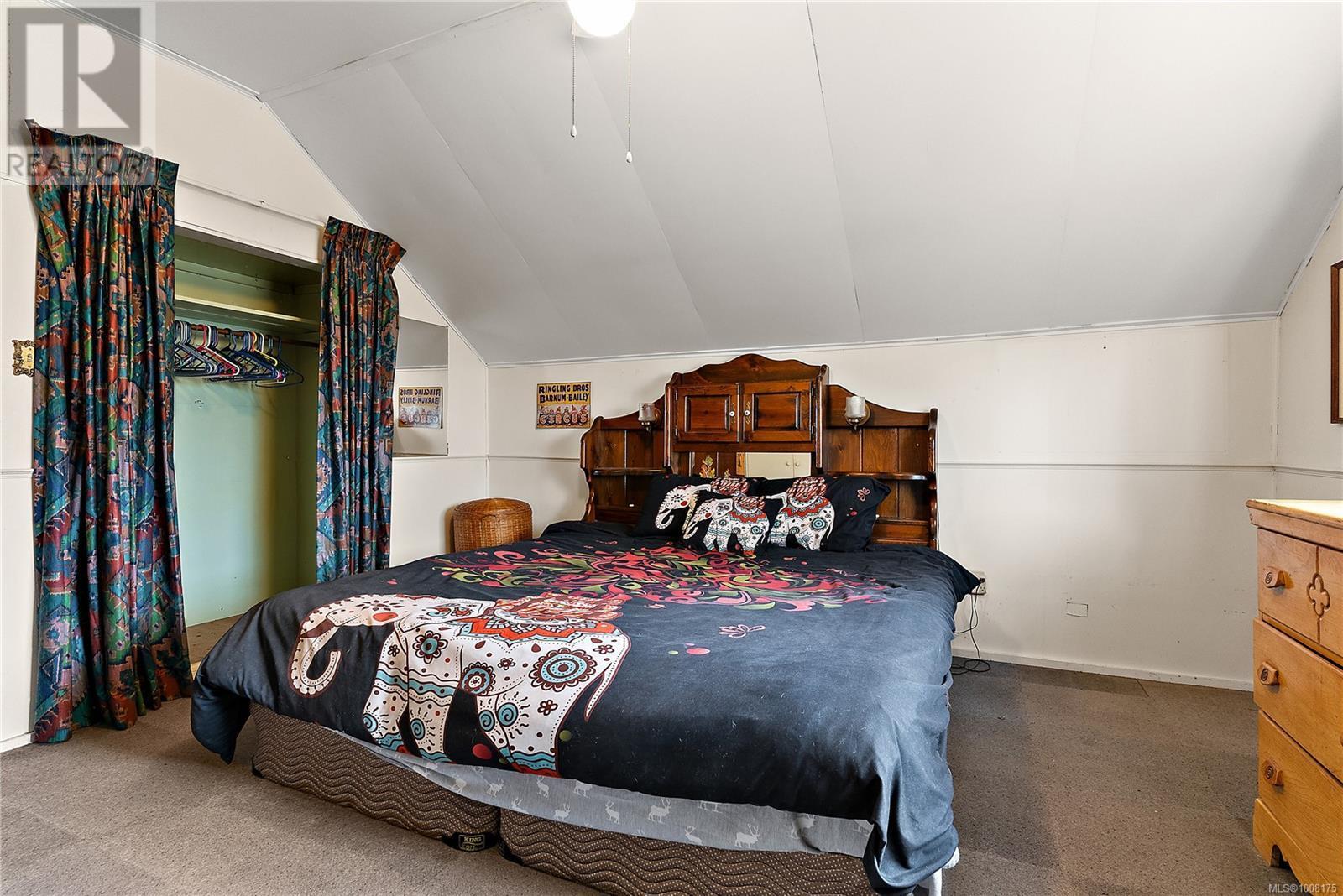 SIDNEY, British Columbia, V8L 2W2, CA, 2 Bedrooms Bedrooms, ,1 BathroomBathrooms,Residential,For Sale,1902048